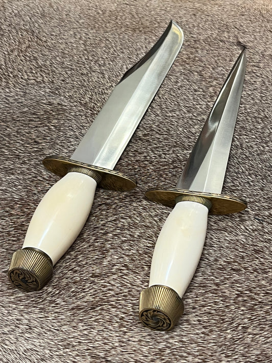 NOTE: Item is part of my personal Collection. Adding to cart will not result in a Sale ~<~>~<~>~<~>~<~>~<~<~ Model 13 Arkansas Toothpick Model 12 Raymond Thorp Bowie