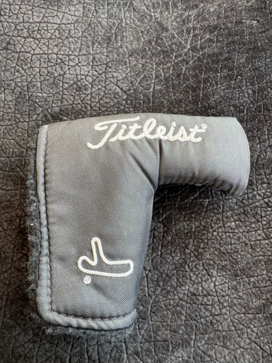 Rare Scotty Cameron/Titleist Bullseye Putter Headcover Golf Black Rare
