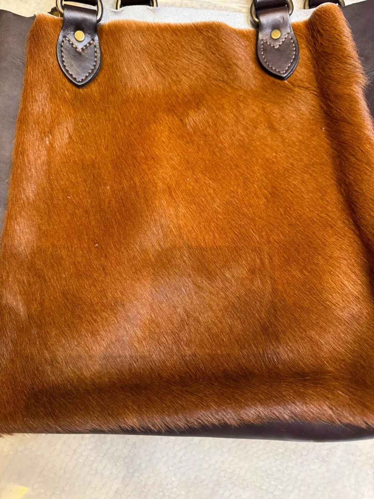 Filson Workshop Ranch Tote 20085335 - RARE - Cowhide Bridle Leather White Cow CC 20085335