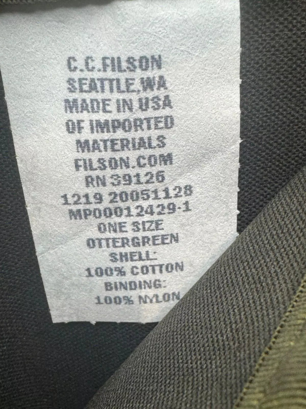 New with Tags Filson Smokejumper Tin Wallet OG Otter green 20051128