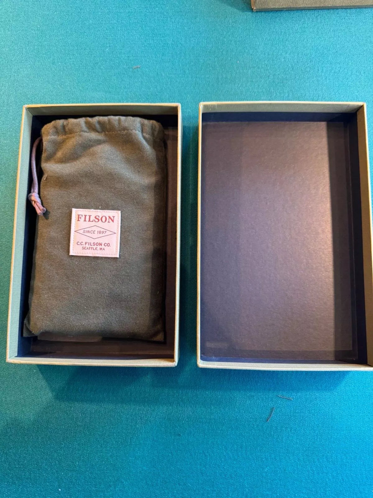 Rare Filson Dark Tan Leather Stainless Steel 6OZ Flask New in Box Rare Color and Condition 11069201