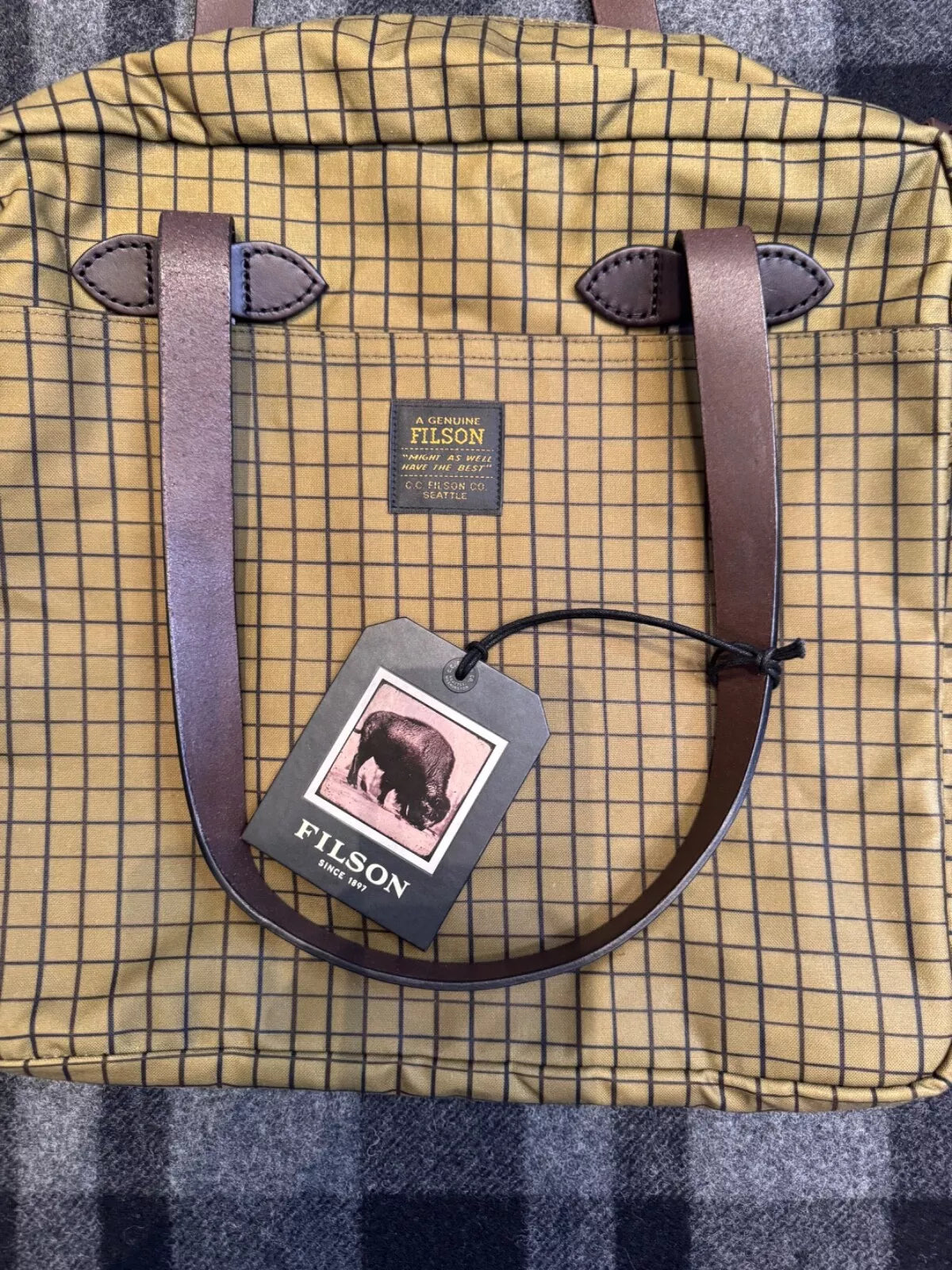 Filson Oil Tin Cloth Zip Tote Bag | Flyway Green | Limited Edition | NWT $275 | 20242579