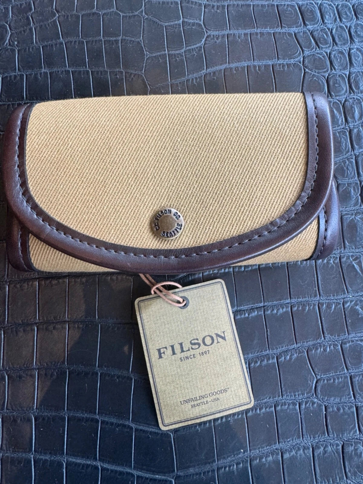 Rare New Tags Filson Rugged Twill Tin + Shearling Fly Fishing Wallet Made in USA