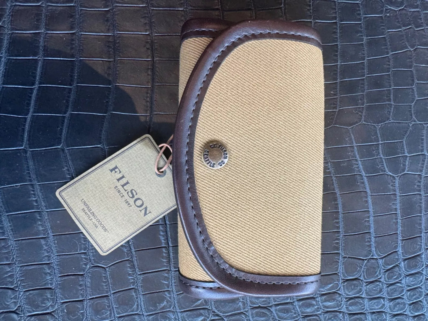 Rare New Tags Filson Rugged Twill Tin + Shearling Fly Fishing Wallet Made in USA 11030231