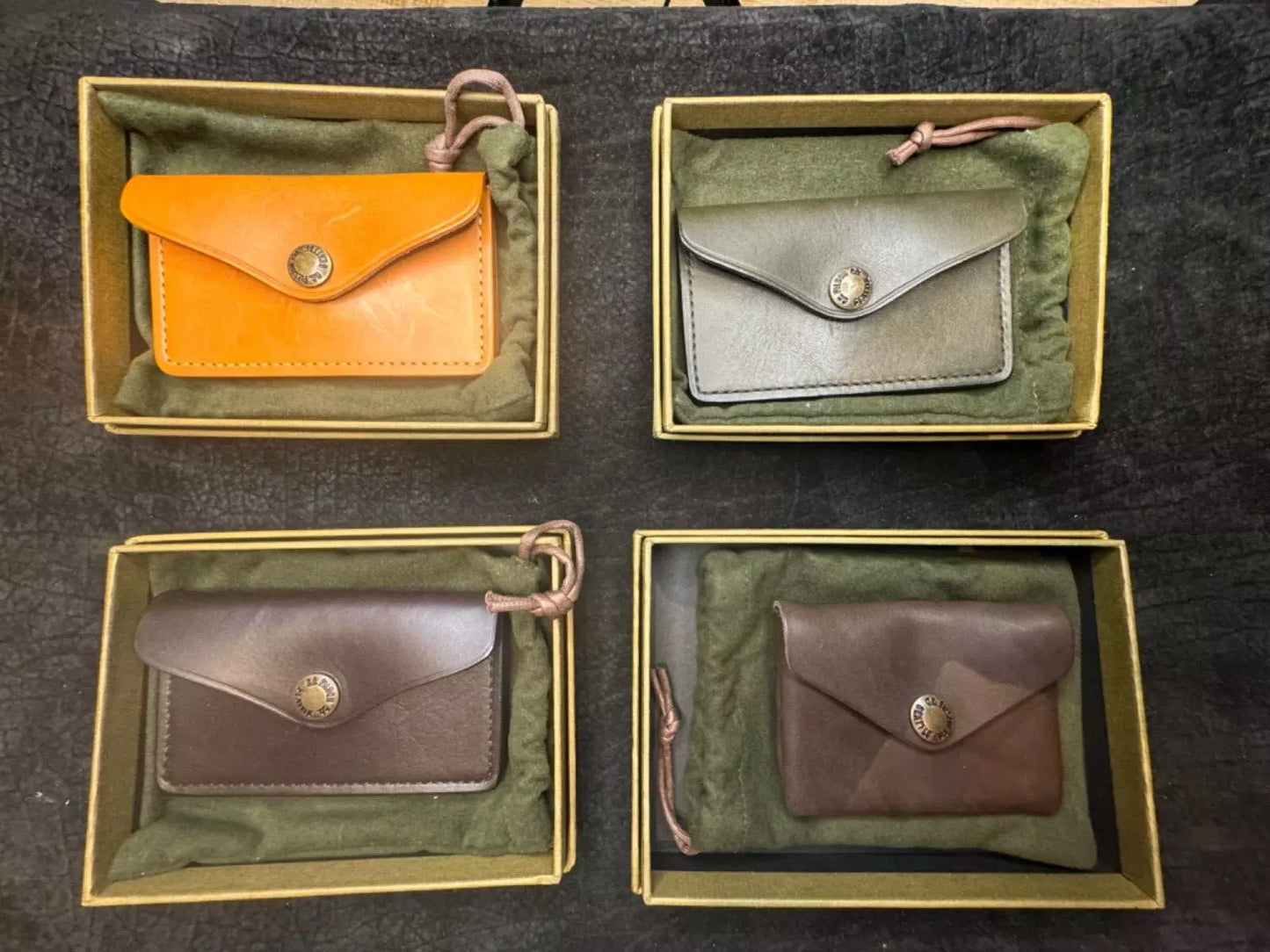 New in Box Rare Filson Snap Wallet Tan Felt Pouch #11070440 Discontinued