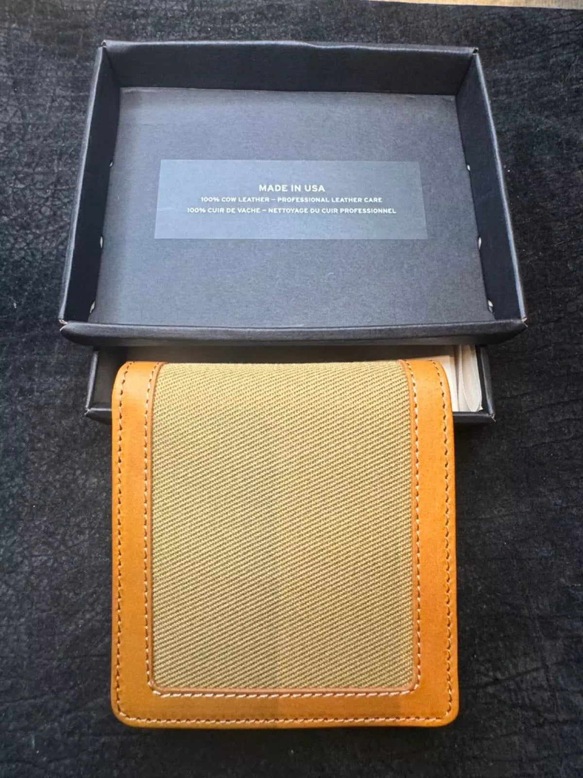 New in Box Filson Packer Leather Wallet in Tan Twill USA 20187880