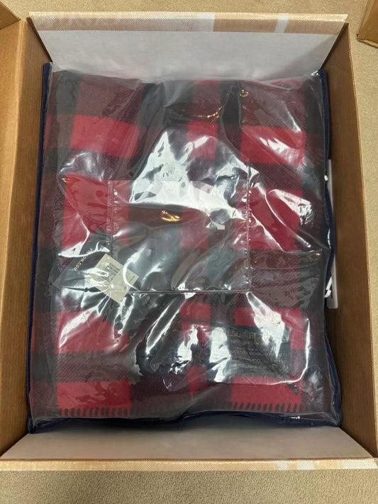 New Unused USA MADE Filson Mackinaw Wool Blanket Red and Black in the Box 11080110