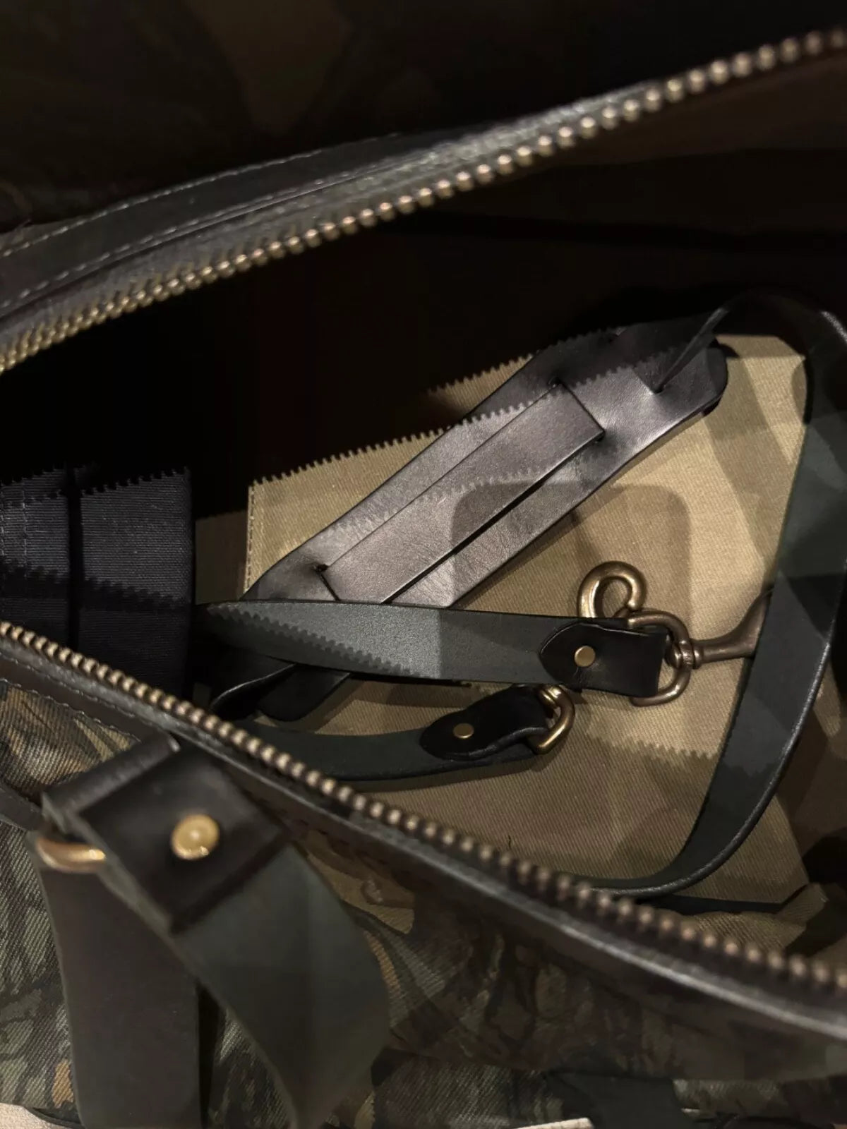 Filson Medium Rugged Twill Duffle Bag 20195531 Made In USA Maple Bark Camo Olive