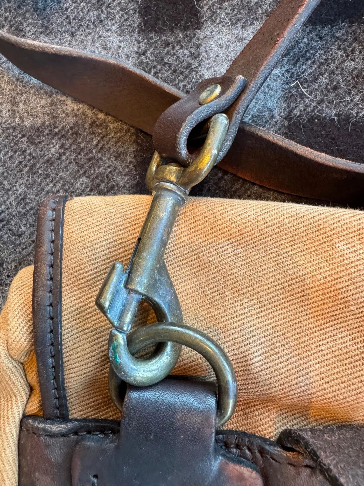 Vintage | Filson Small Rugged Twill Field Bag | Tan | USA | May 2007 | #70230