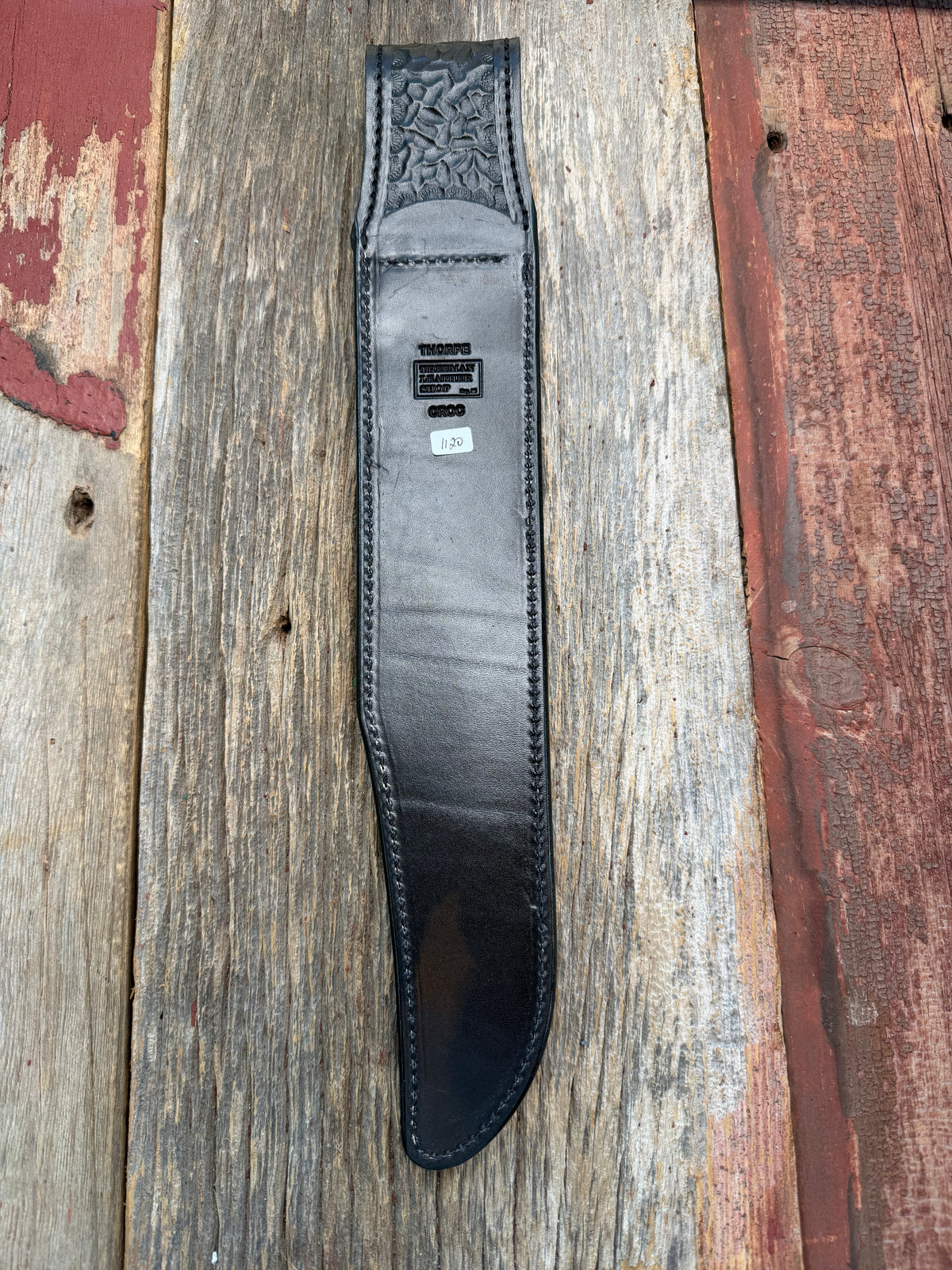 New Randall Model 12-13 Thorpe Sheath in Exotic Black Matte Crocodile from Treeman with the newest Black Canteen snap. Killer sheath.