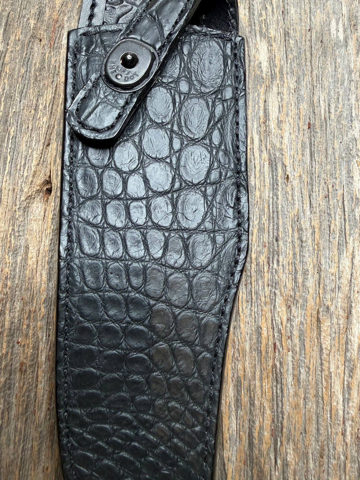 New Randall Model 12-8 Big Bear Sheath in Exotic Black Matte Crocodile from Treeman with the newest Black Canteen snap. Killer sheath.