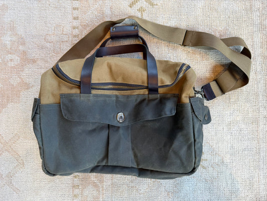 New without tags USA MADE Filson Heritage Sportsman Tan and Otter Green. -11070073
