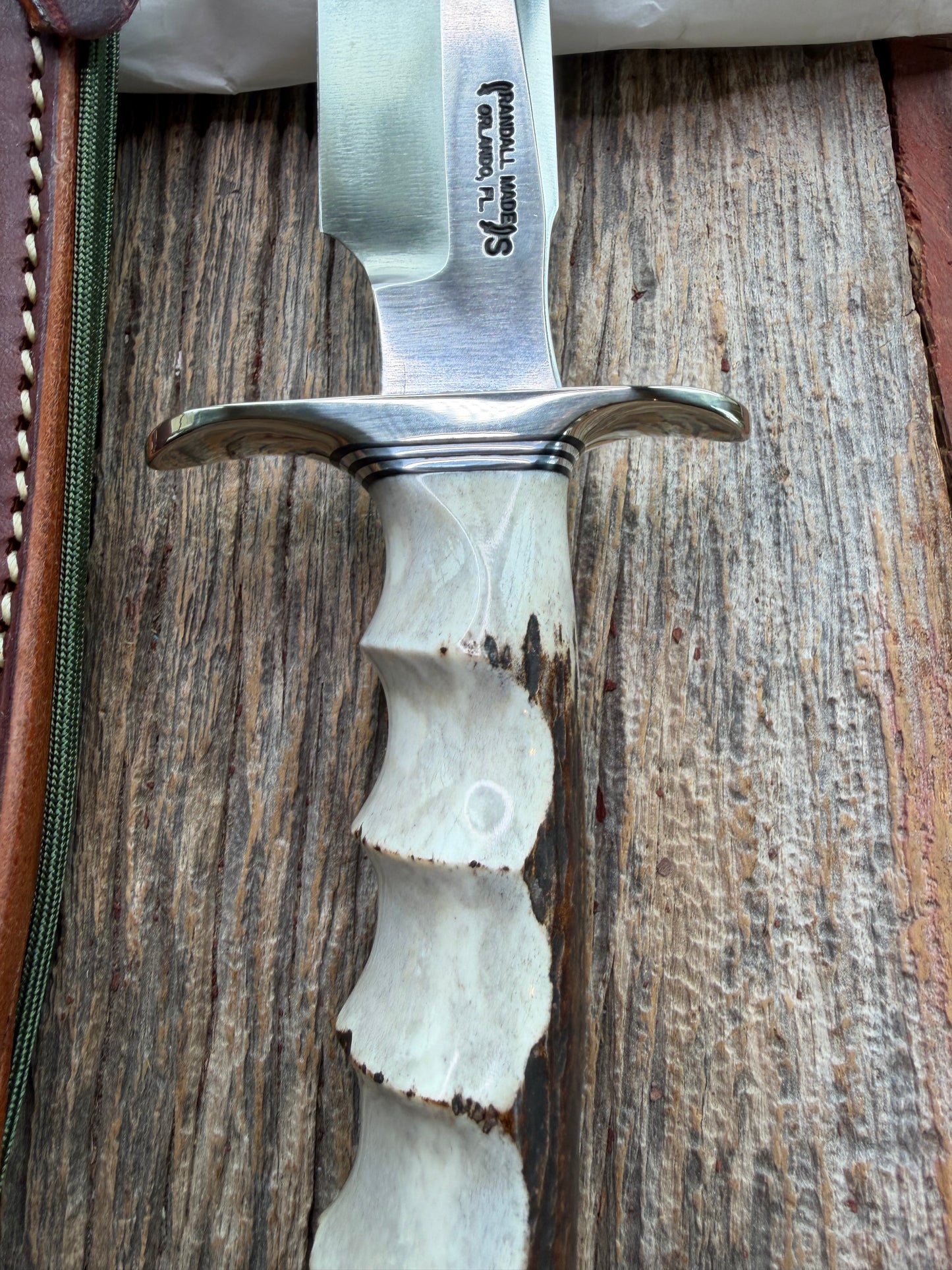 New in Paper Randall Made Knife Model 1-8 Stag with finger grooves handle, Stainless, Nickel silver Hilt, black and aluminum spacers, loaded!!