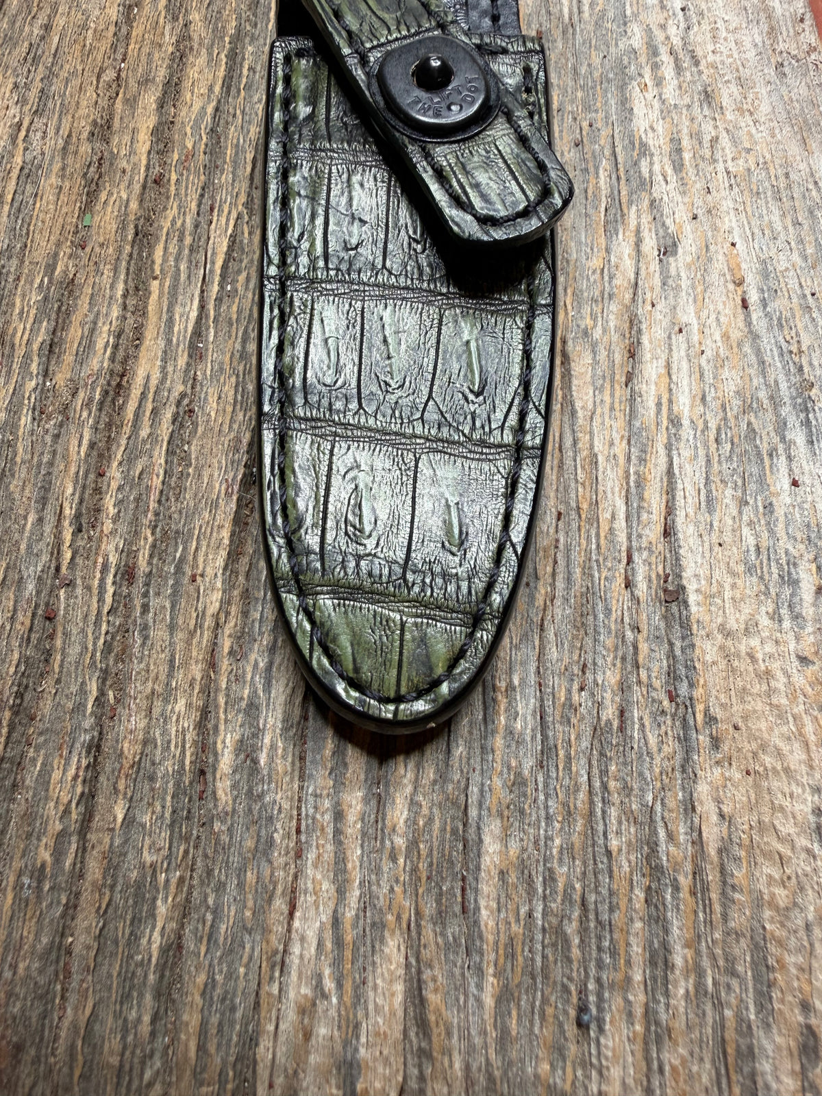 New Randall Model 8-4 Sheath in Exotic Army Green Matte Crocodile from Treeman with the newest Black Canteen snap. Killer sheath.