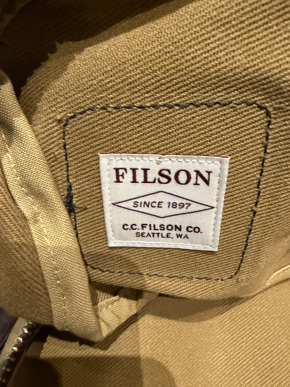 Very Rare Filson Fly Fishing Rod Case Rugged Twill in Tan Made in USA 31 inch version. Like new condition. 10/19 Build. # 20019932