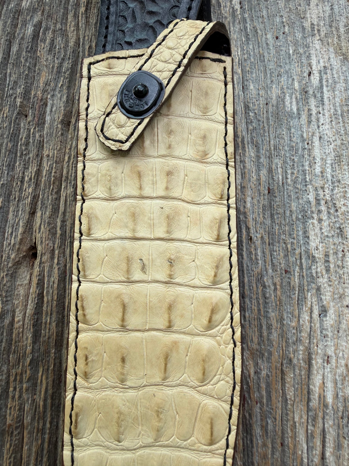 New Randall Model 12-9/14 Grind Sheath in Exotic Ivory Matte Crocodile ( back portion) from Treeman with a black Canteen snap. Killer sheath.