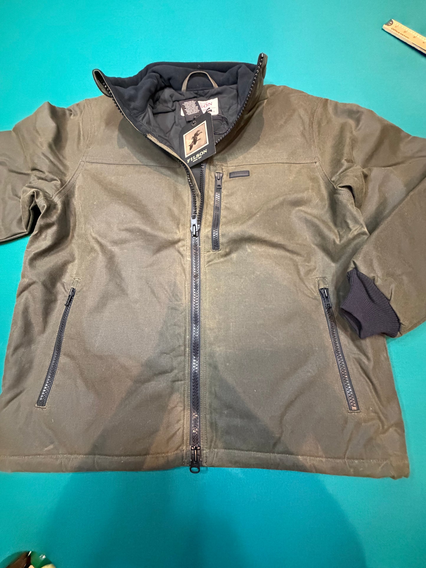 NWT Filson TIN CLOTH PRIMALOFT® JACKET in Otter Green in a size Medium NWT