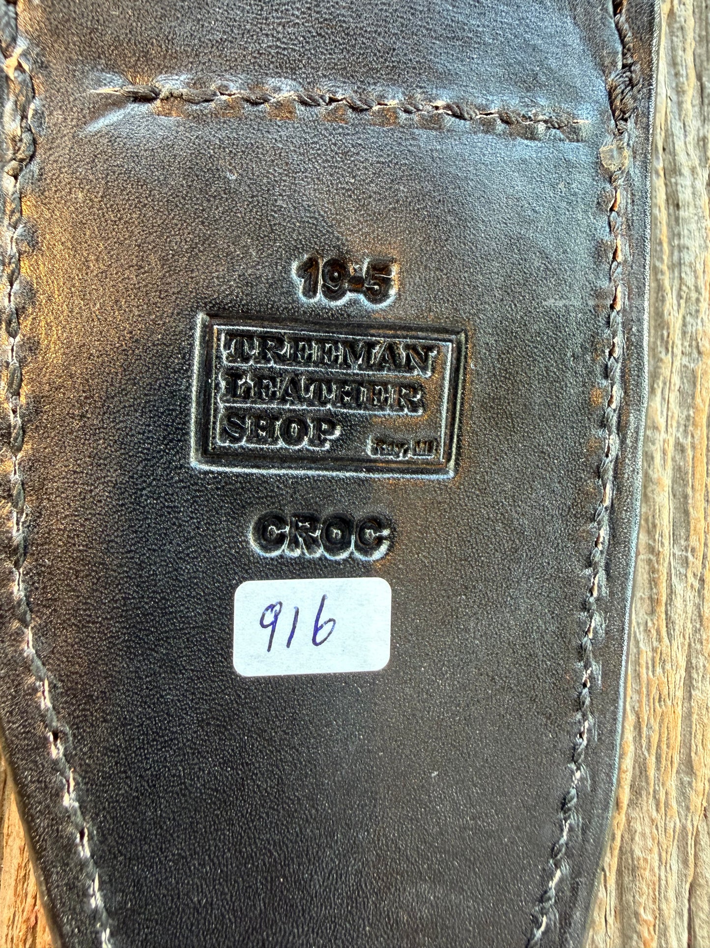 New Randall Model 19-5 Sheath in Exotic Black/Grey Matte Crocodile from Treeman with the newest Black Canteen snap.