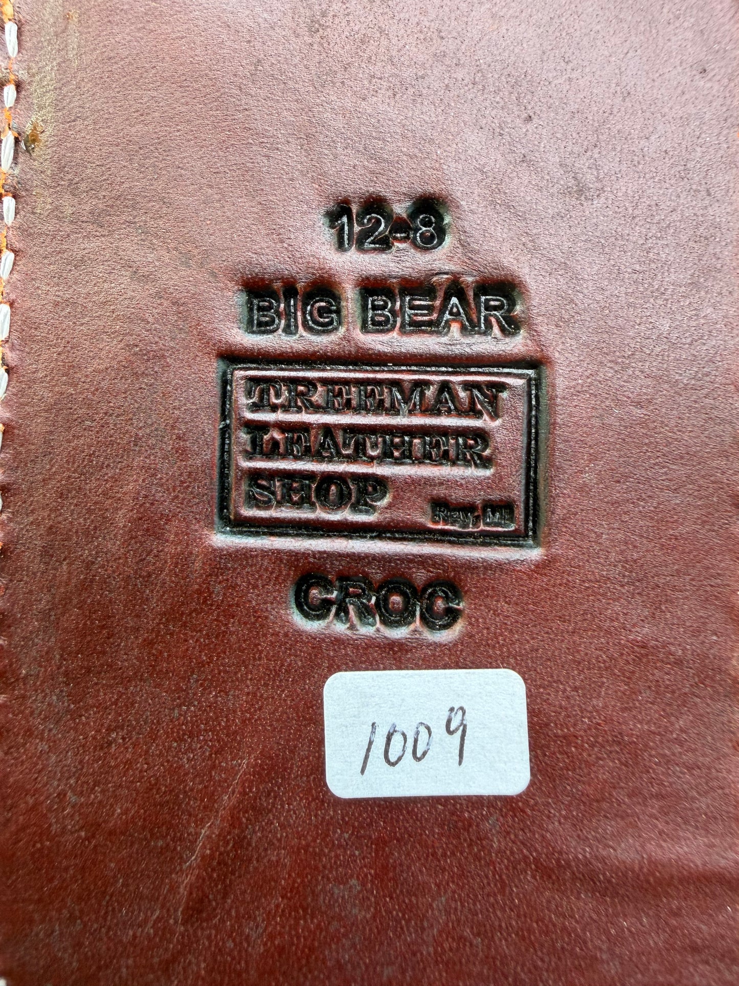 New Randall Model 12-8 Big Bear Sheath in Exotic thick and textured Honey Crocodile skin on brown leather from Treeman with a silver Canteen snap. Hand tooled belt loop. Killer sheath.