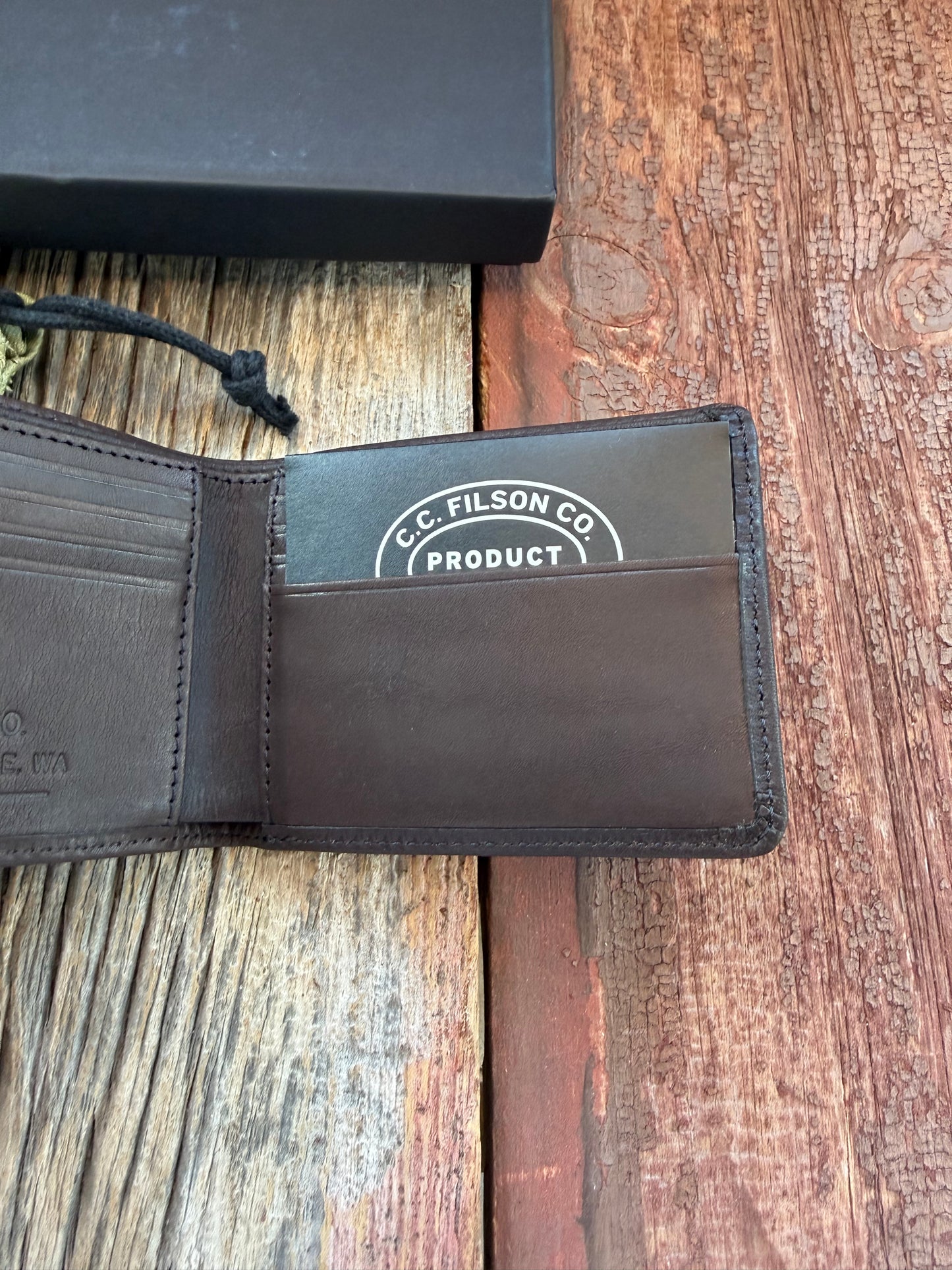 New in Box Filson Outfitter Leather Wallet in Black Twill USA 20187879 Discontinued long ago.