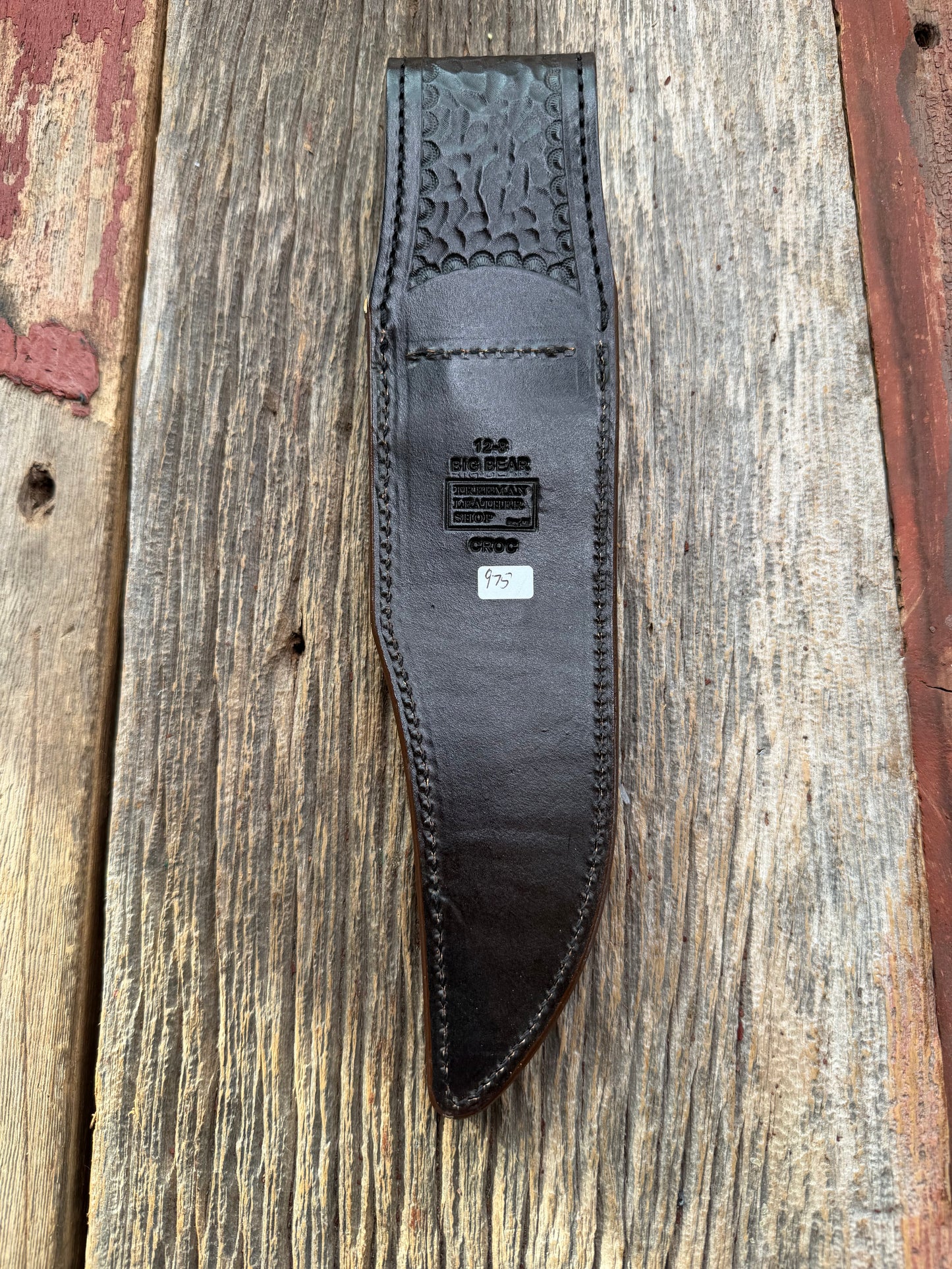New Randall Model 12-8 Big Bear Sheath in Exotic Ivory Matte Crocodile from Treeman with a black Canteen snap. Killer sheath.