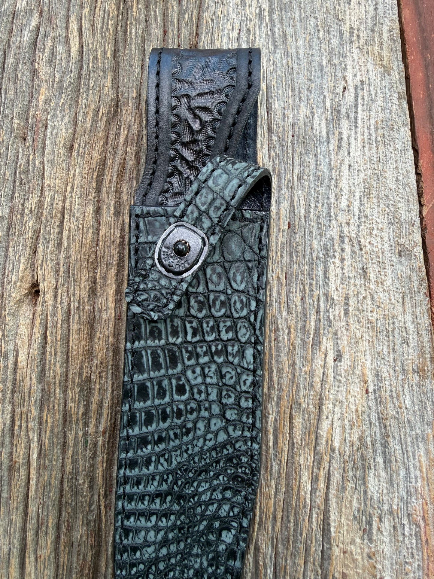 New Randall Model 1-7 Sheath in Exotic Black/Grey Matte Crocodile from Treeman with the newest Black Canteen snap.