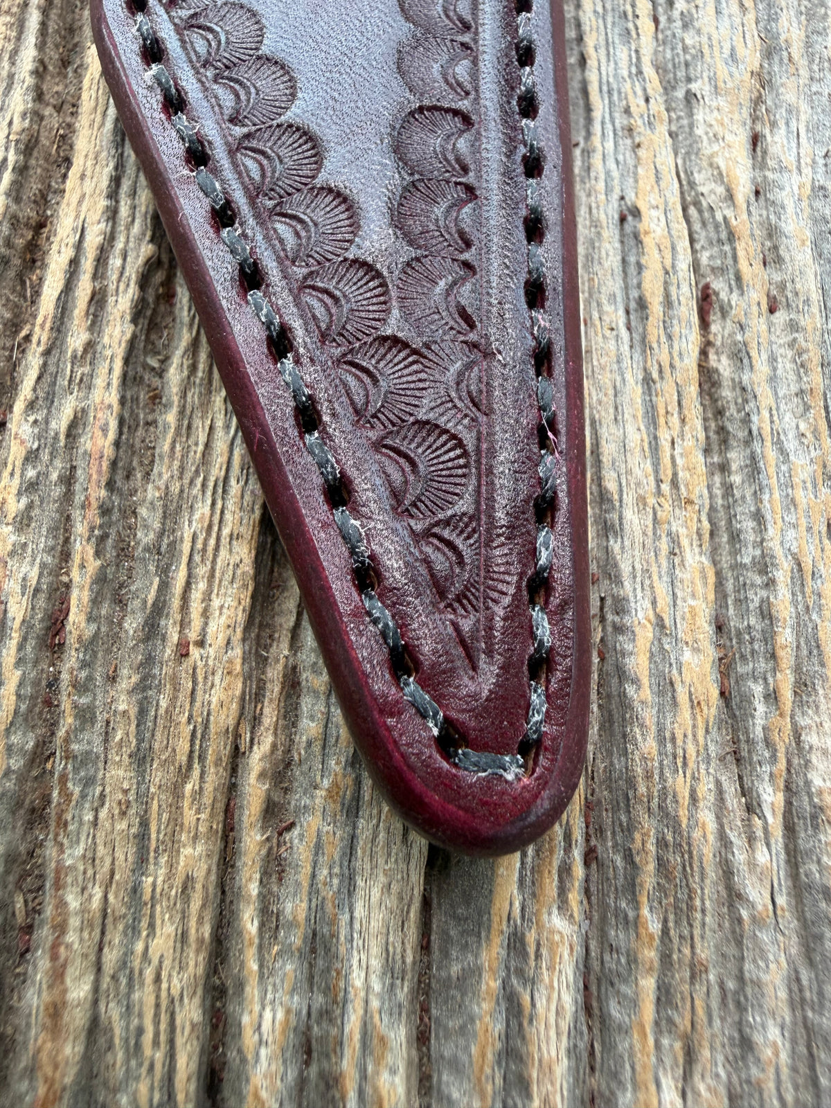 Rare Randall Sullivans by Gutcher Knife Sheath for a Model Tailor. Ox Blood Red leather with a beautiful shell stamp pattern. Randall stamp on the back.
