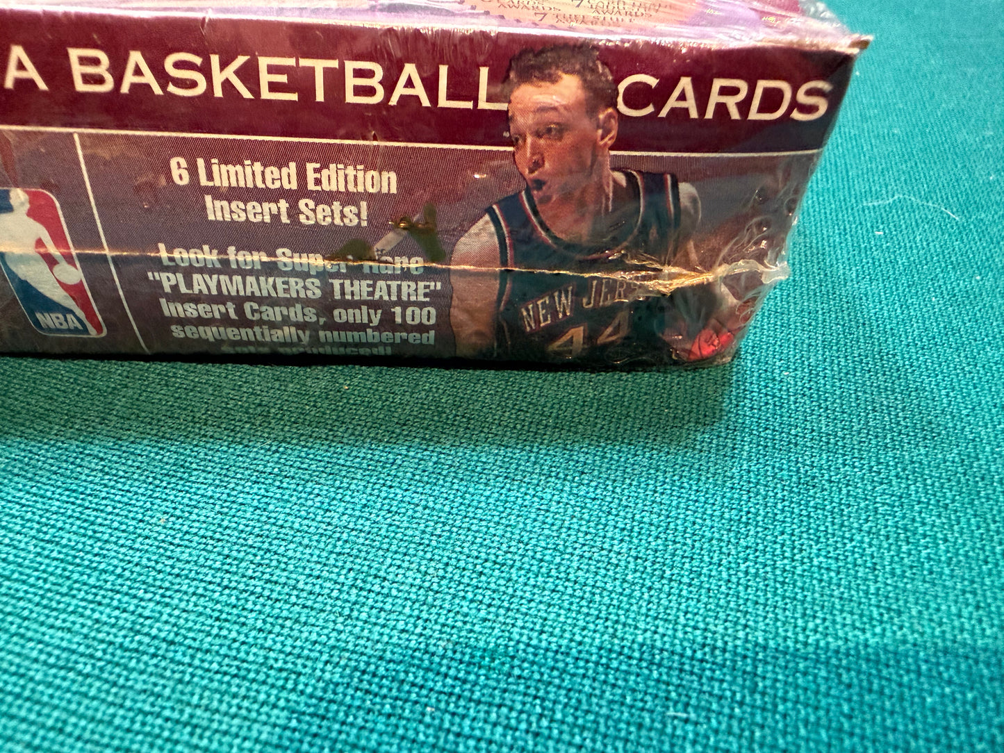 1998/99 Fleer Tradition Basketball Hobby Box Series 1 (36) packs per box. Factory Sealed!