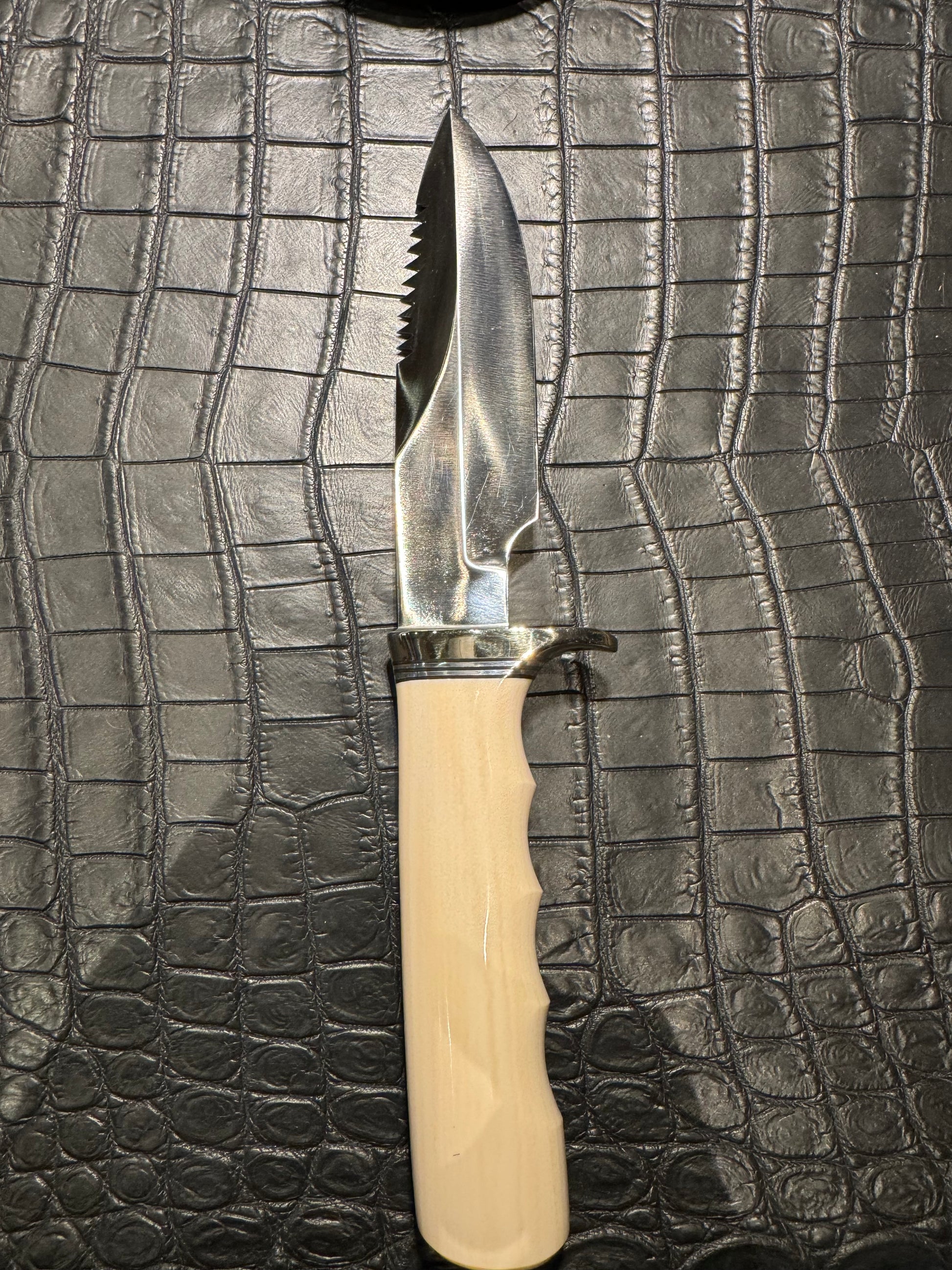 New Randall Combat Companion Knife Sawtooth Resin Ivory Finger Groove Handle