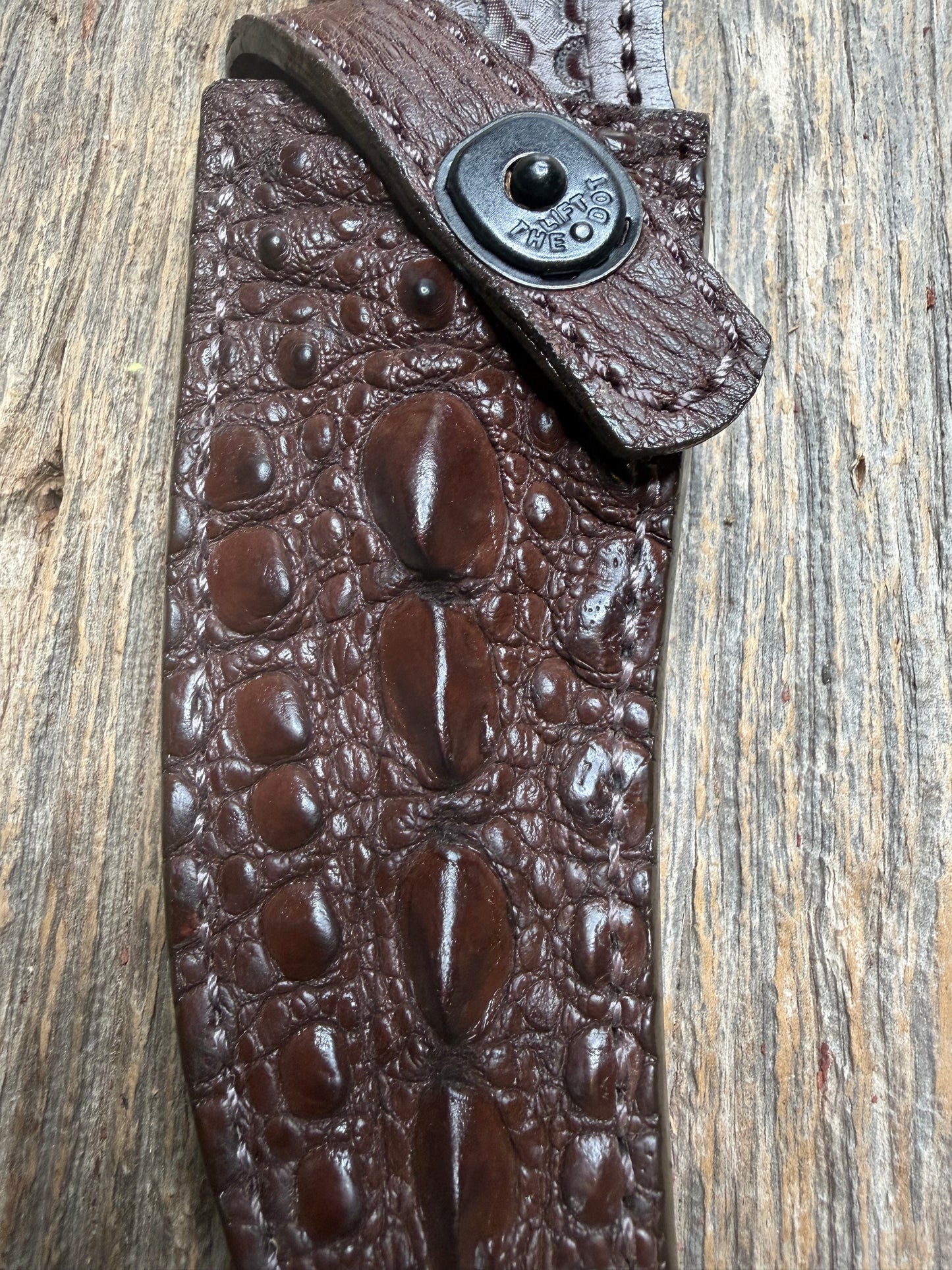Randall Model 27 Sheath in Exotic Dark Brown Snapping Turtle by Treeman. Straight hilt and new black canteen snap… Spiked Dragon tail portion of the turtle.