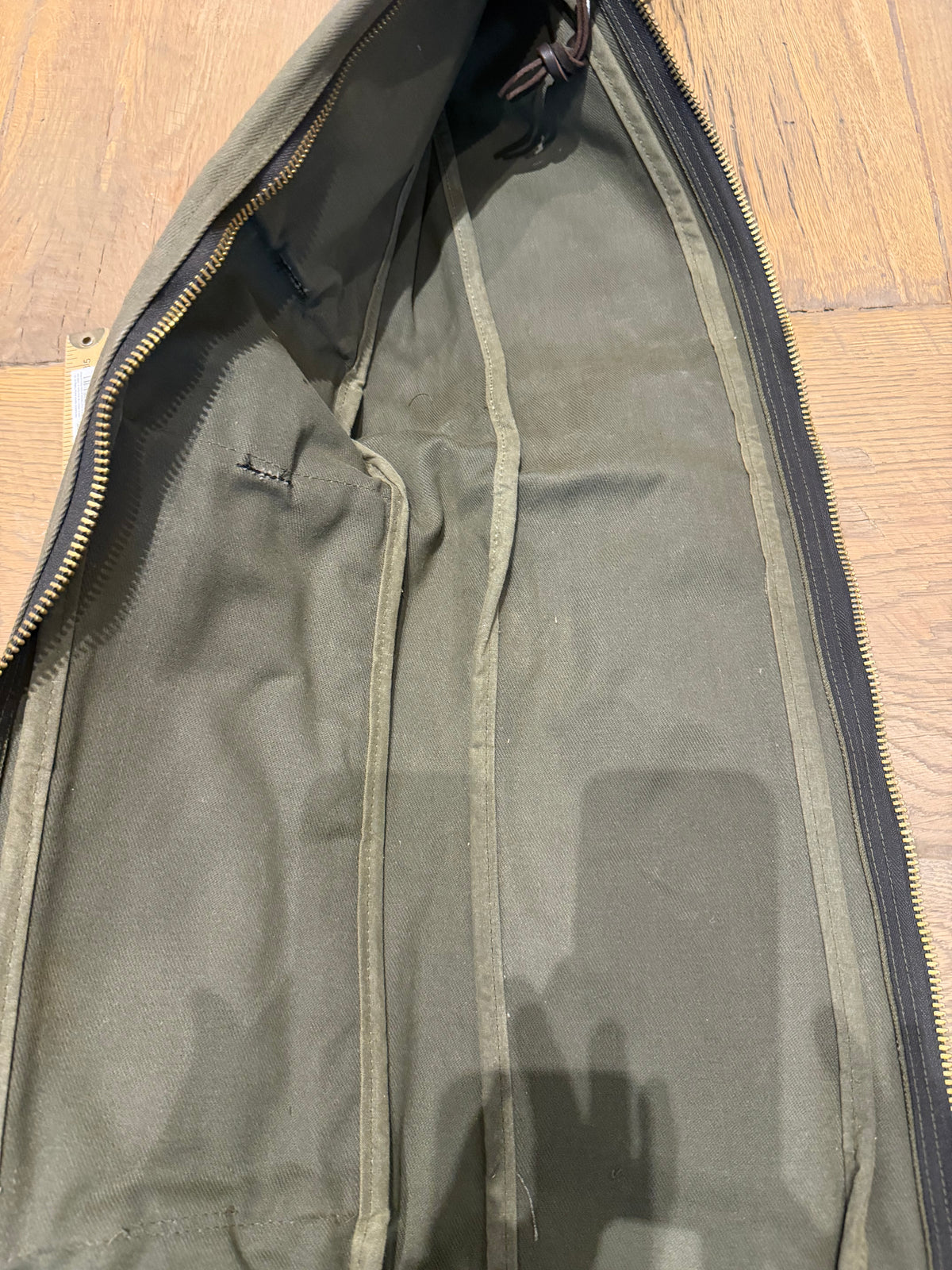 Very Rare Filson Fly Fishing Rod Case Rugged Twill in Otter Green Made in the USA. This is the 60 inch version. Talon zippers, nice condition given the age, Style 216P.