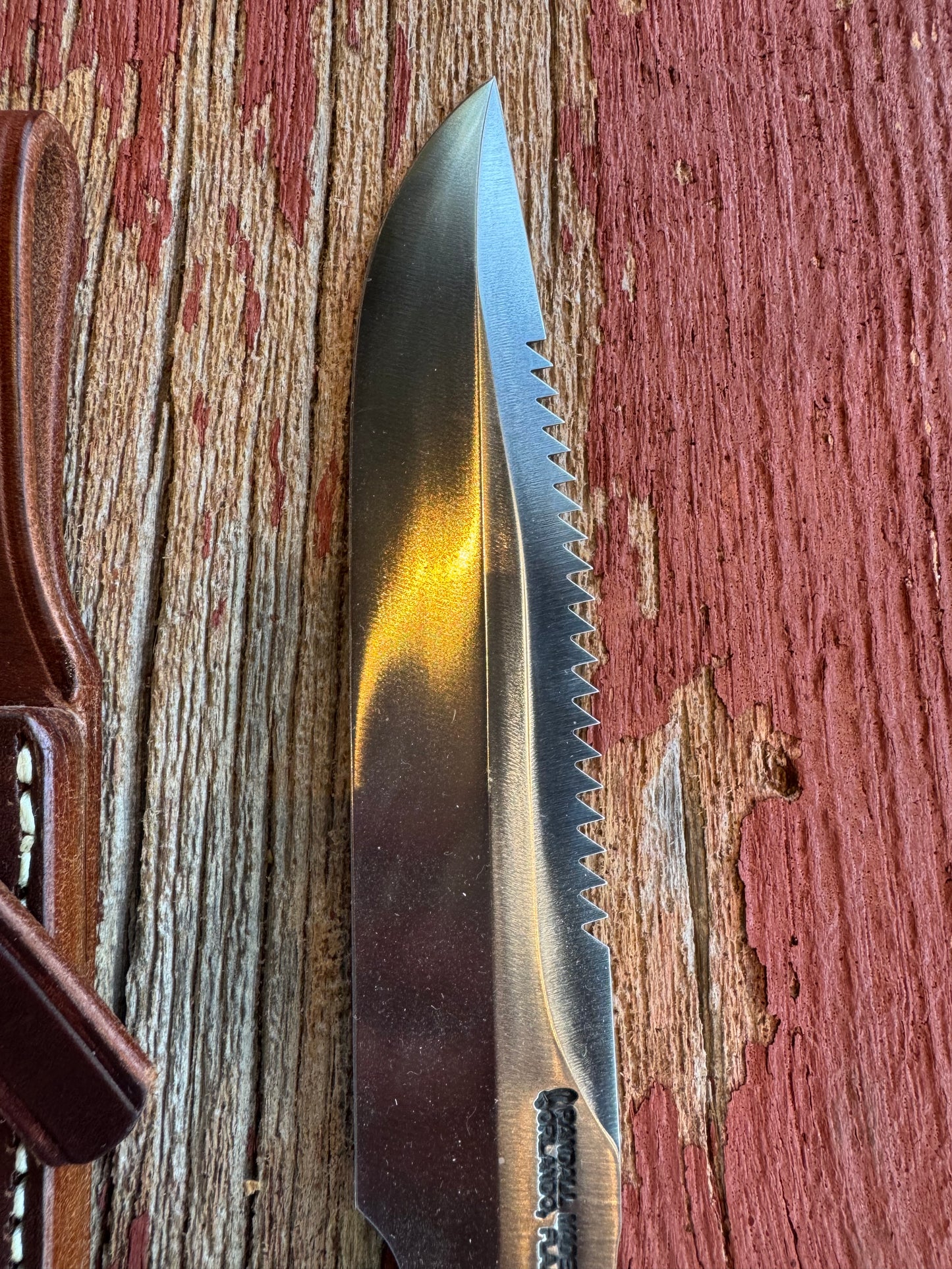 New in paper Randall Knife Model 1-7 Spalted Ebony wood Handle. Carbon Steel Blade, compass and Sawteeth.