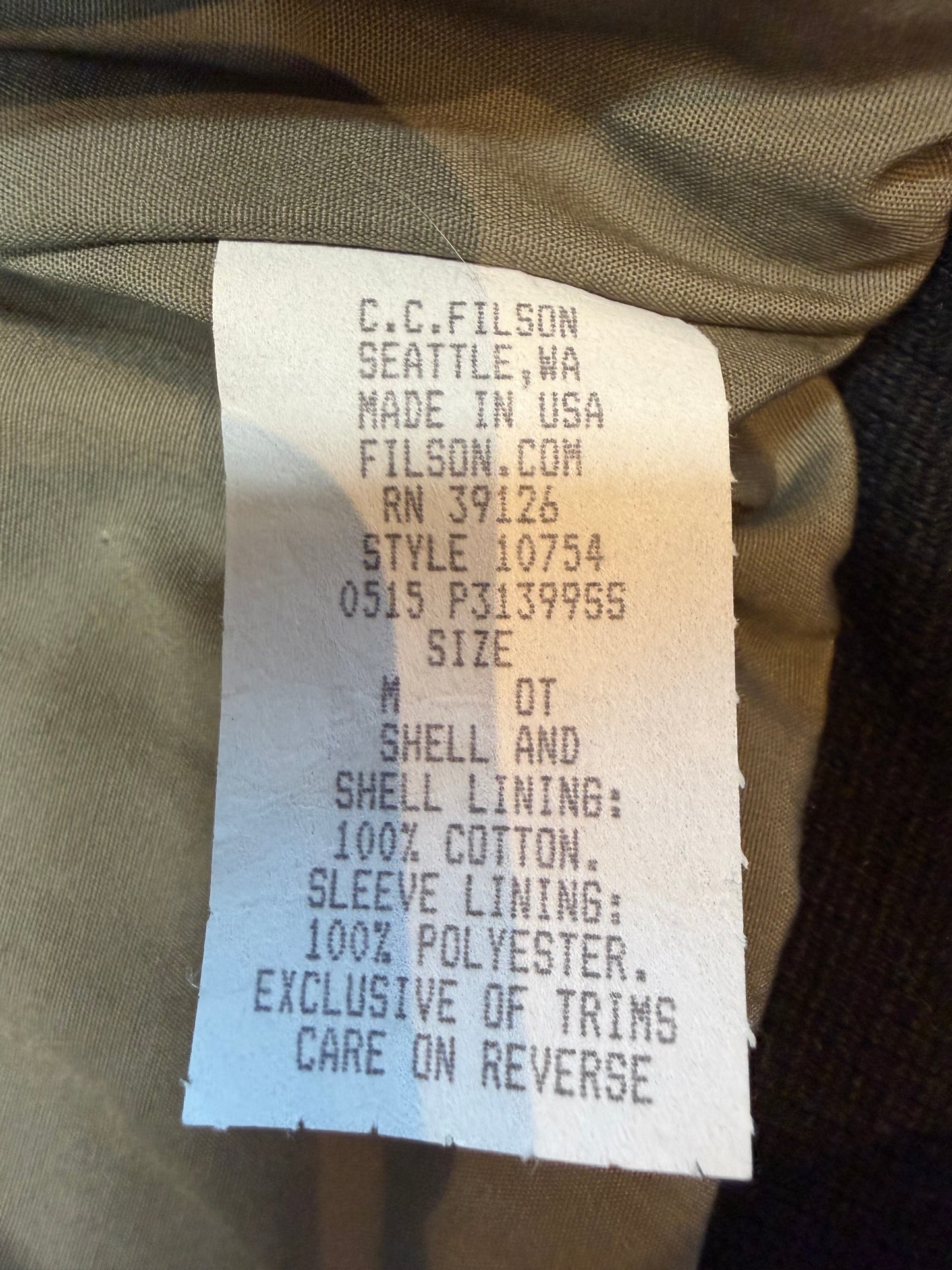 Filson Buckland Cover Cloth Zip Up NWT Otter Green Rare.. Made in USA #10754351 “Rare”