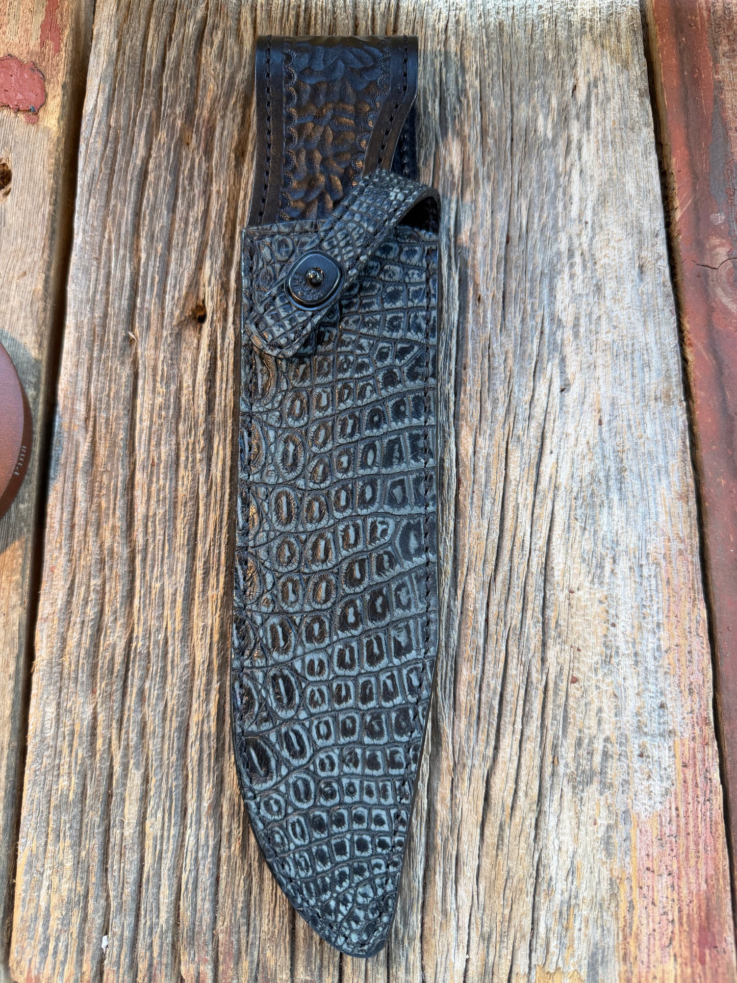 New Randall Model 12-9 Sheath in Exotic Black/Grey Matte Crocodile from Treeman with the newest Black Canteen snap.