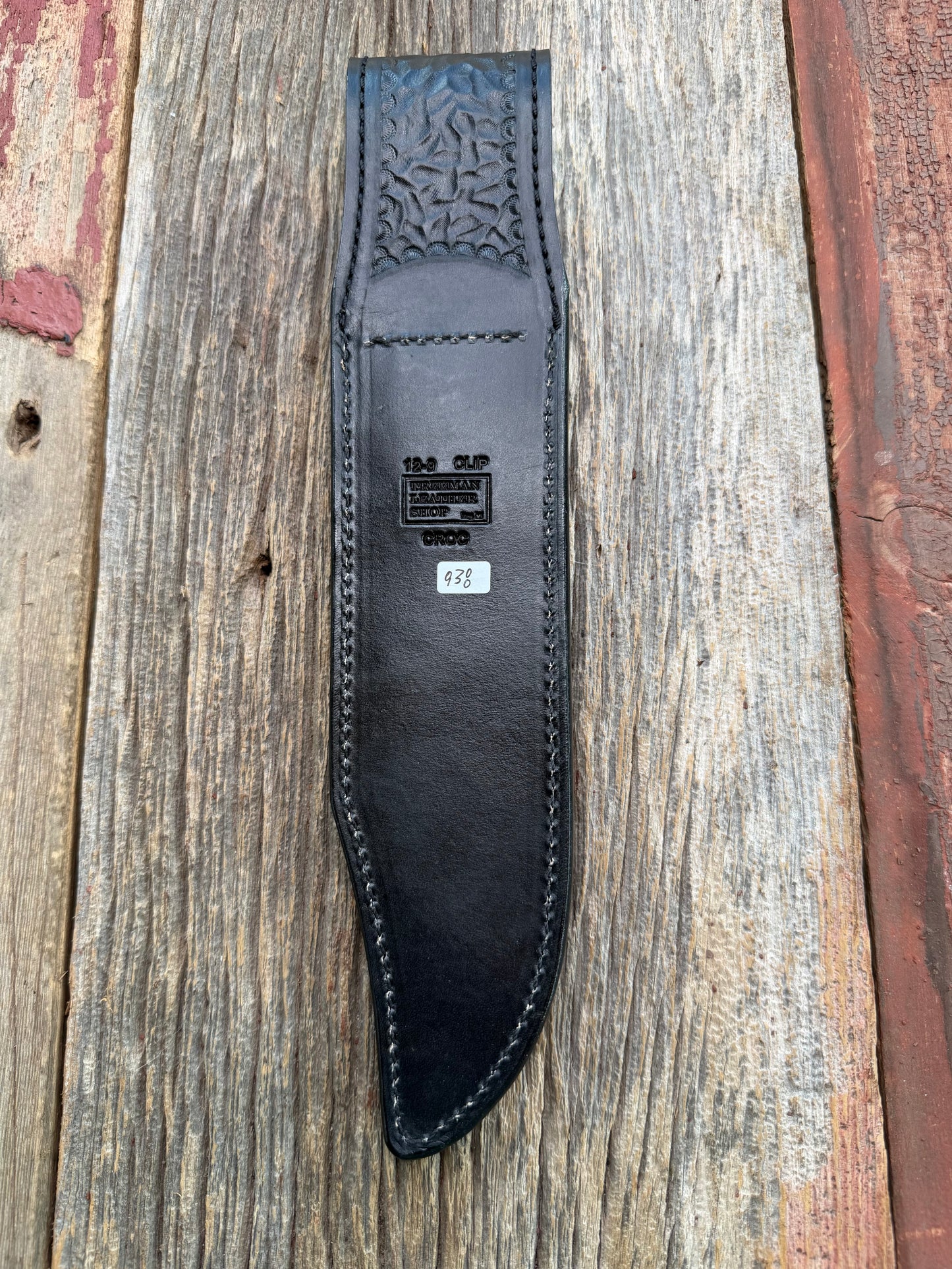 New Randall Model 12-9 Sheath in Exotic Black Matte Crocodile from Treeman with the newest Black Canteen snap. Killer sheath.