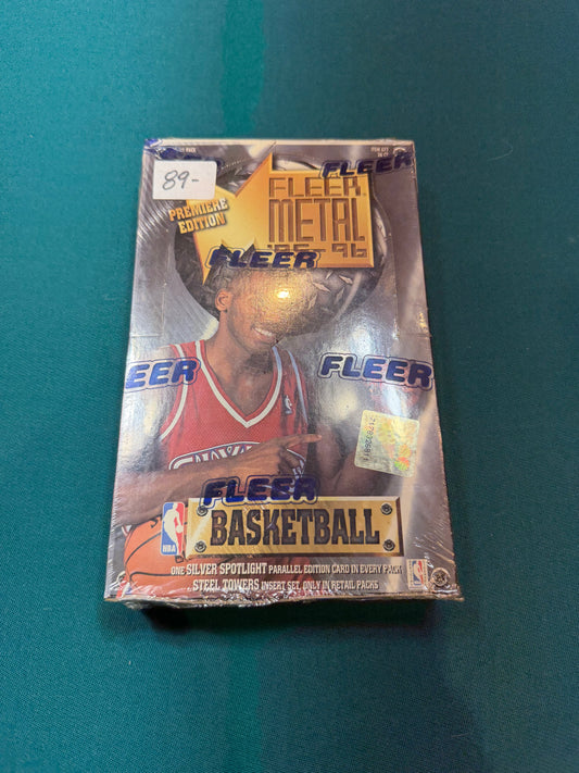 1995/96 Fleer Metal Premiere Edition Basketball Retail Box Series 1 (36) packs per box. Factory Sealed!