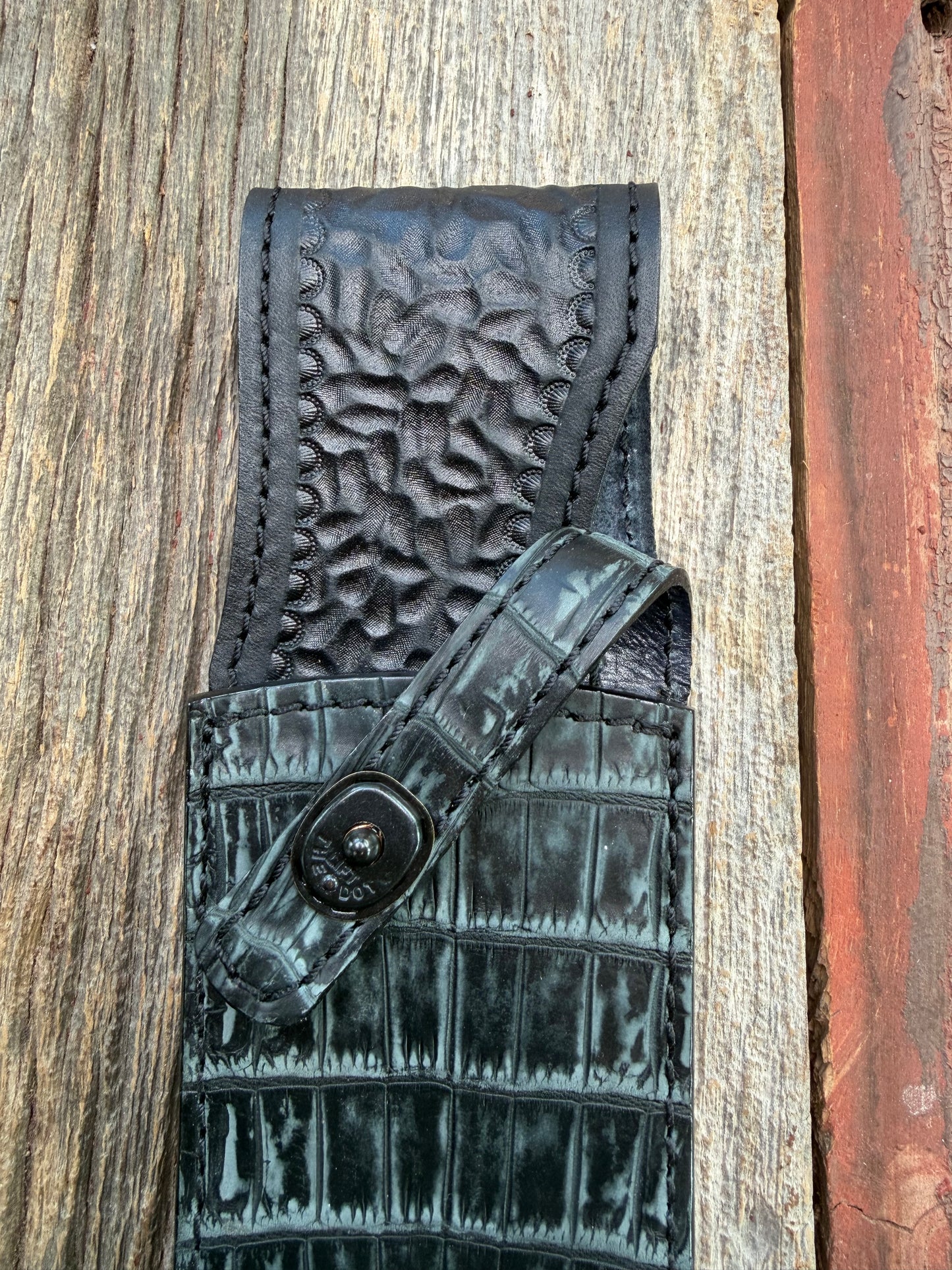 New Randall Model 12-11 Smitty Sheath in Exotic Black/Grey Matte Crocodile from Treeman with the newest Black Canteen snap.