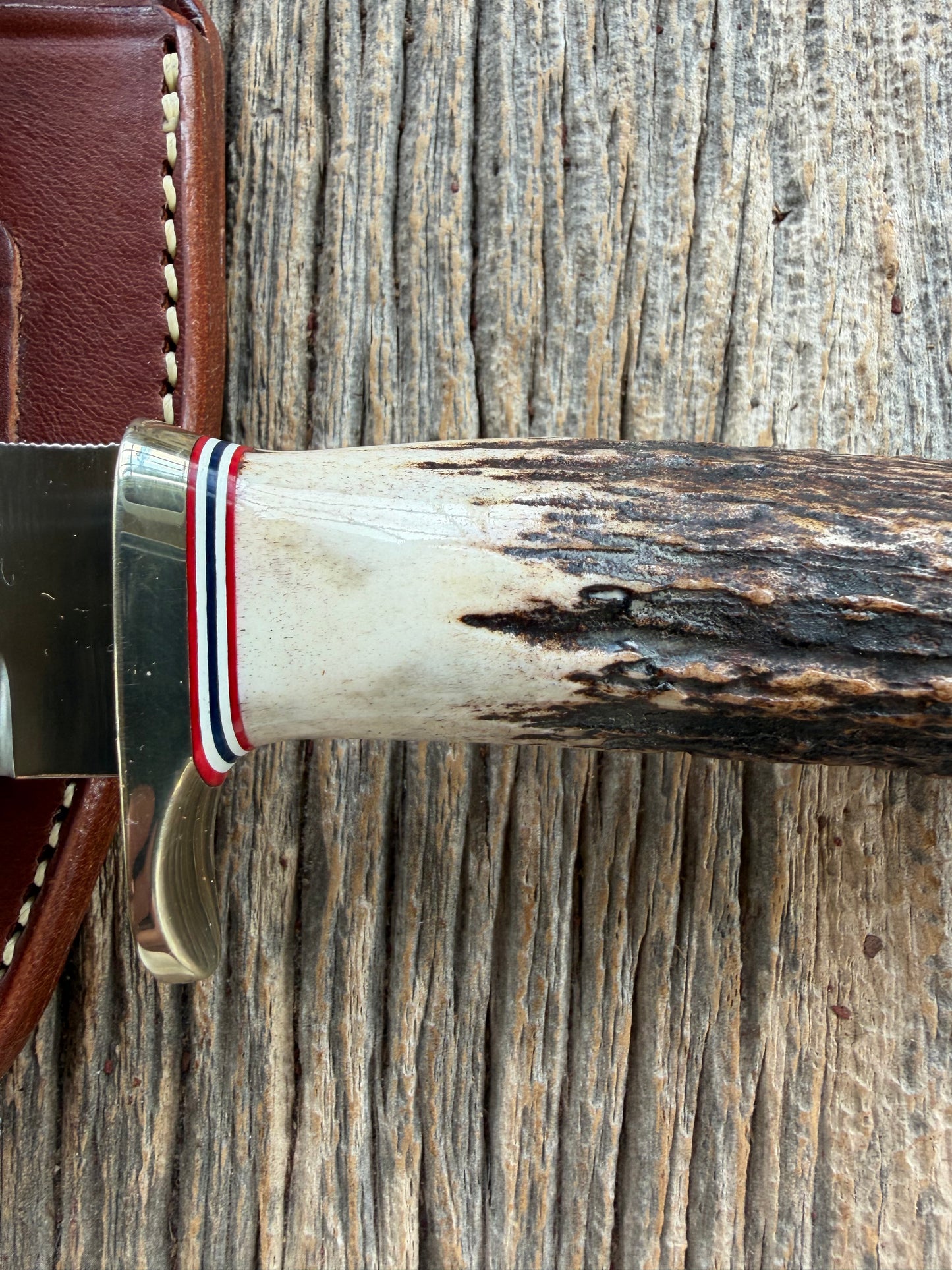 Nice Randall Model 19-4 with a Gnarly Stag. Nickel silver Single Hilt and Aluminum crows beak Butt plate. RWB spacers.