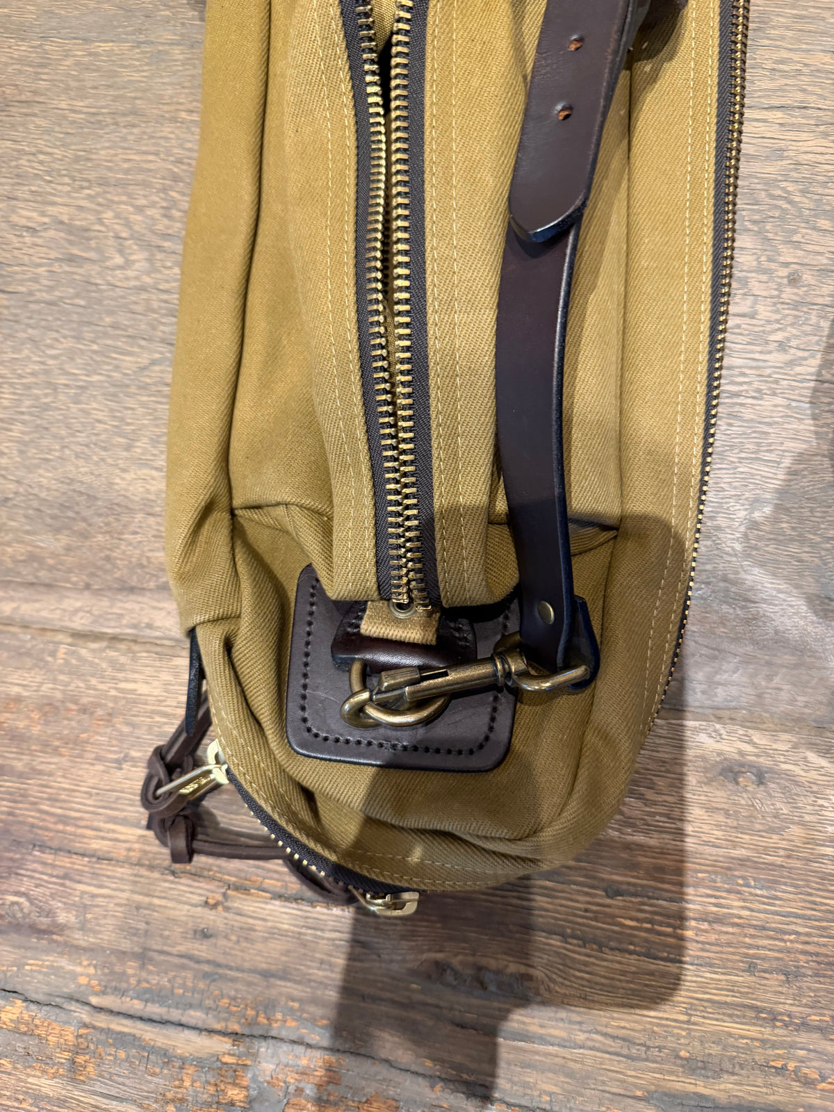 Very Rare Filson Fly Fishing Rod Case Rugged Twill in Tan Made in USA 31 inch version. Like new condition. 10/19 Build. # 20019932