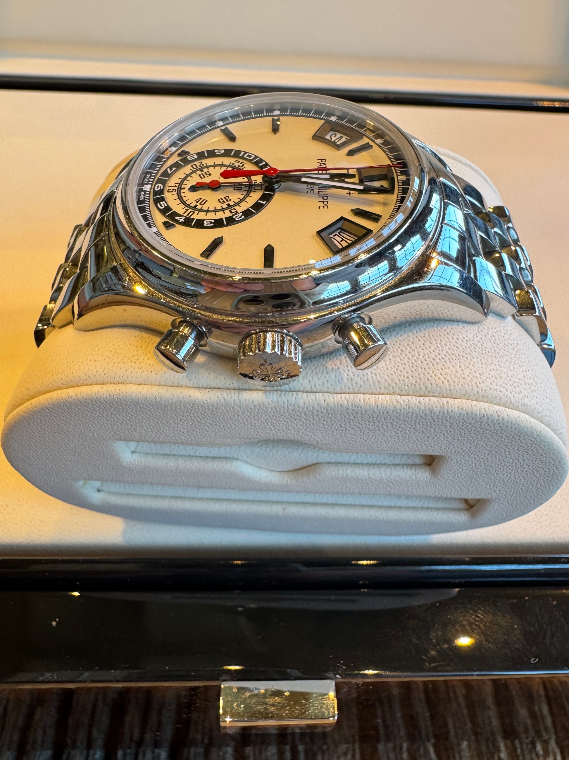 Patek Philippe Annual Calendar Chronograph. Model 5960/1A-001 White Dial and Stainless Steel.