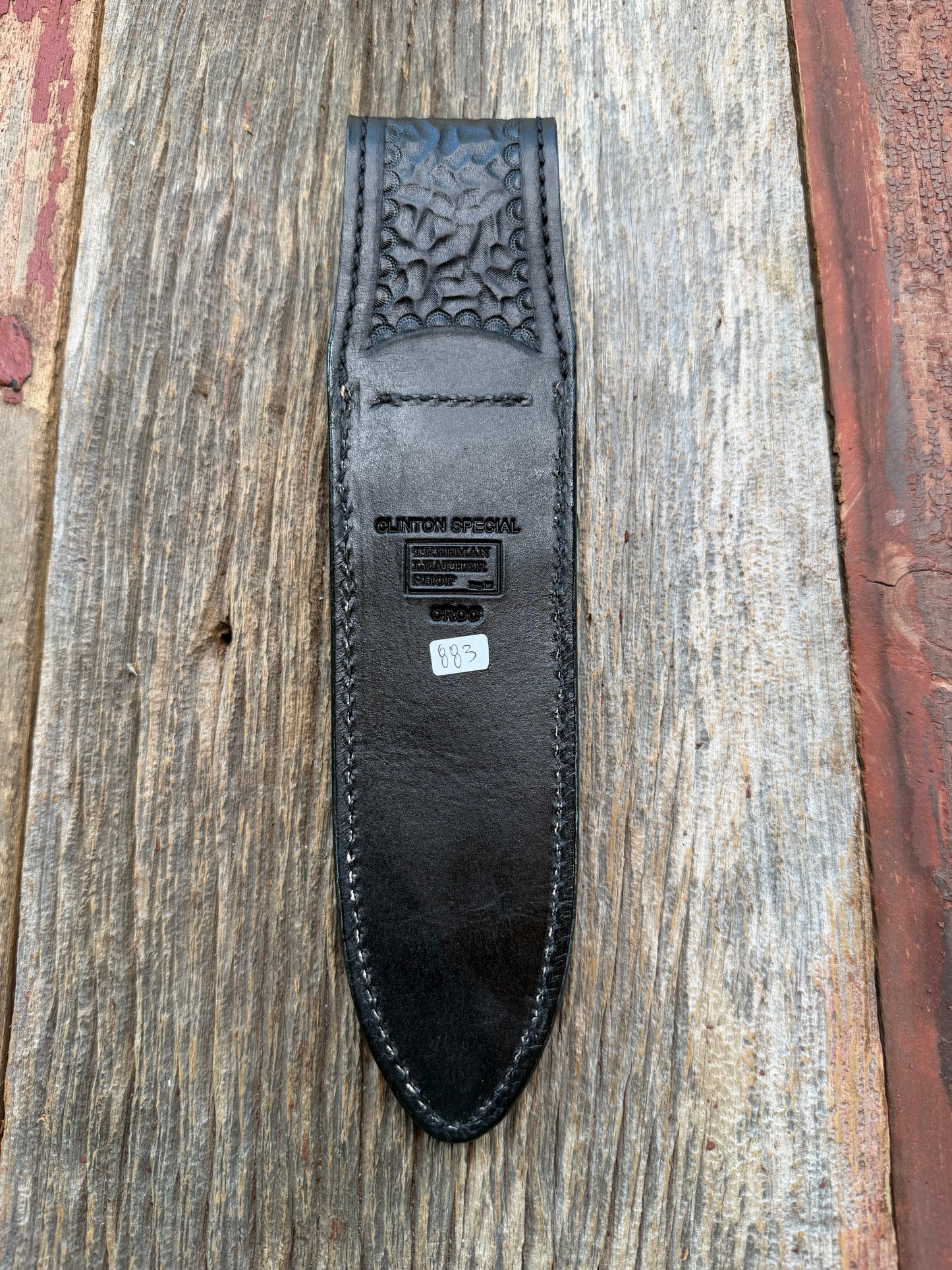 New Randall Model Clinton Special Sheath in Exotic Black Matte Crocodile (Hornback) from Treeman with the newest Black Canteen snap. Killer sheath.