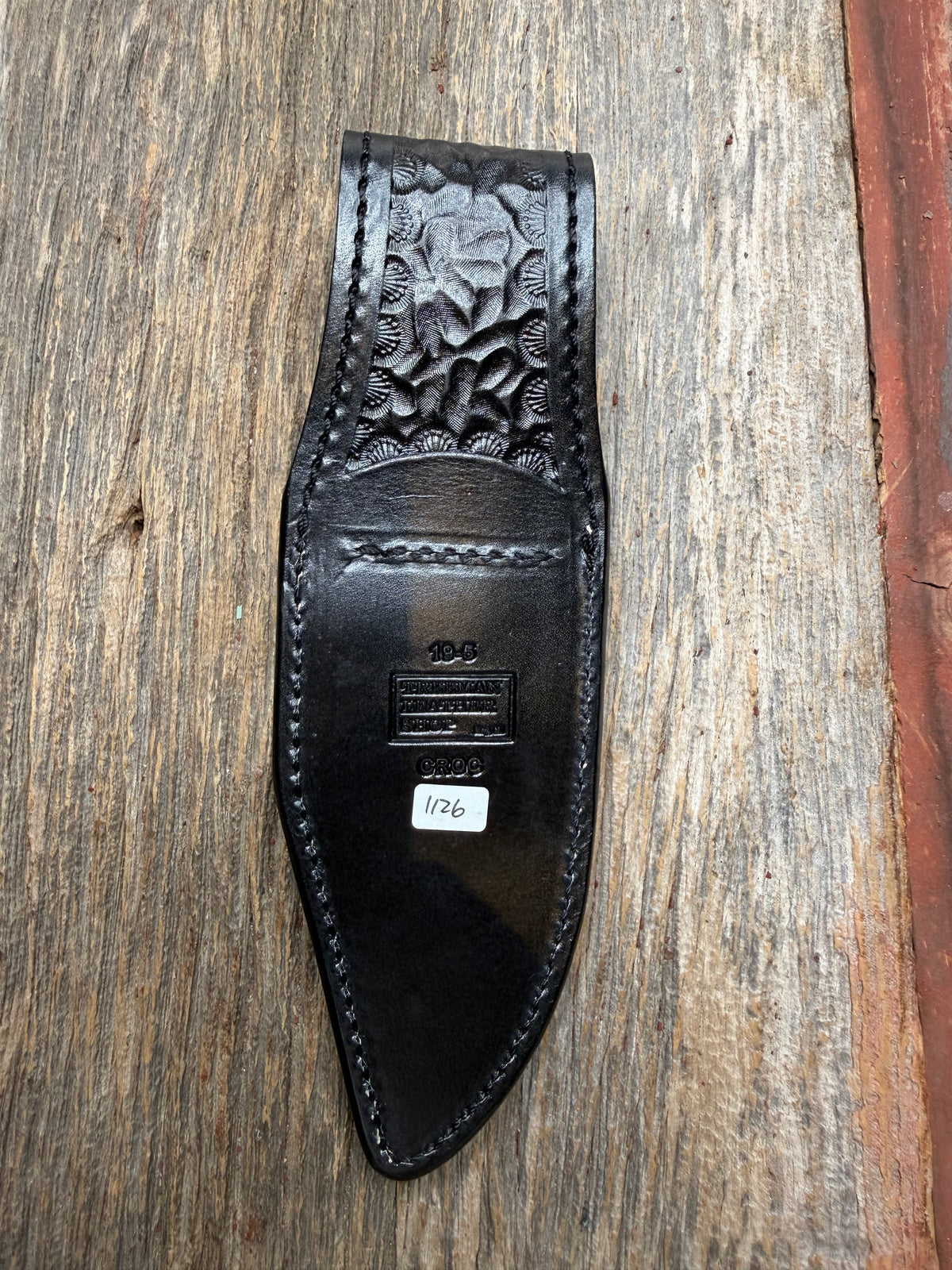 New Randall Model 19-5 Sheath in Exotic Army Green Matte Crocodile from Treeman with the newest Black Canteen snap. Killer sheath.