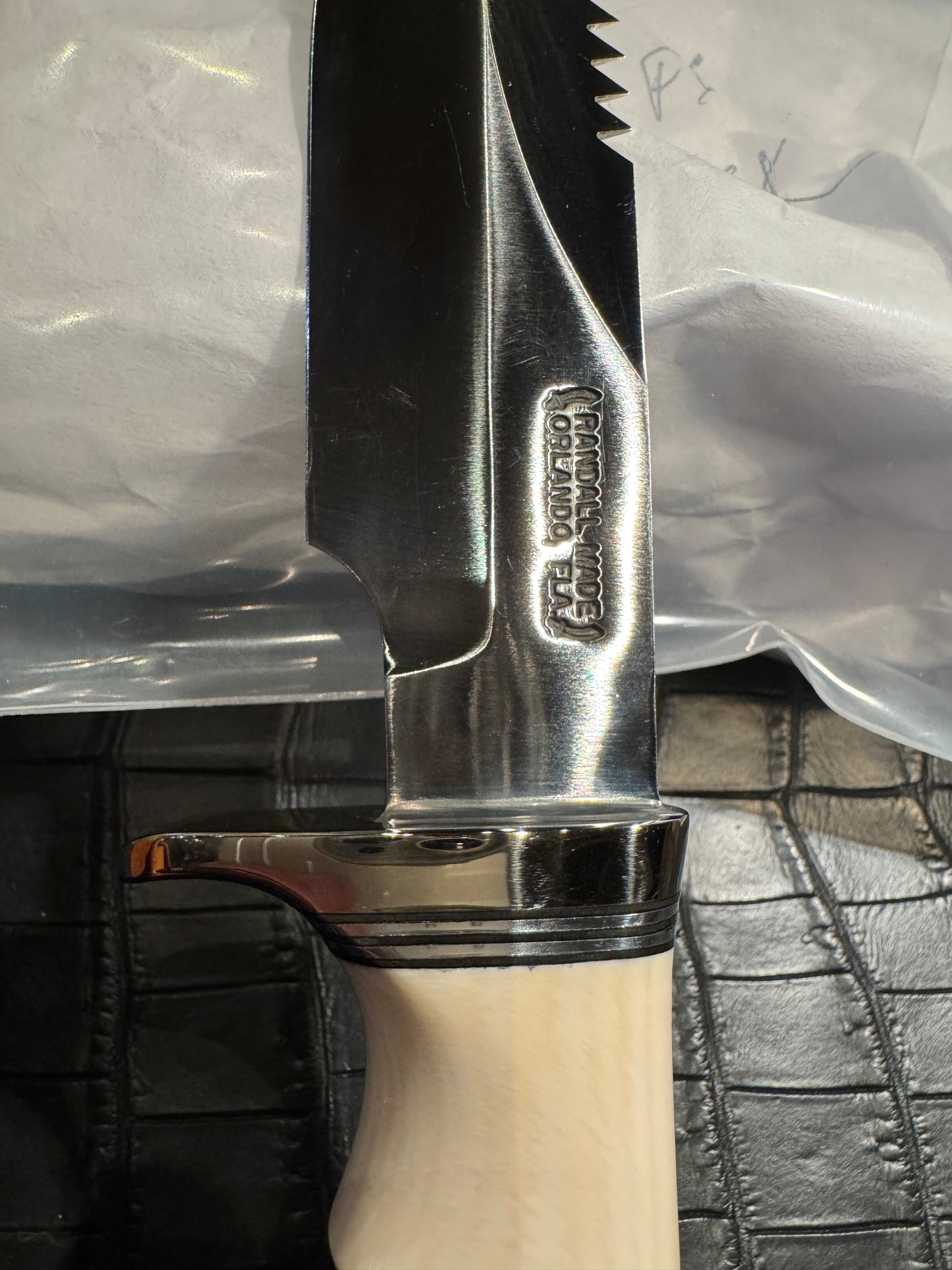 New Randall Combat Companion Knife Sawtooth Resin Ivory Finger Groove Handle