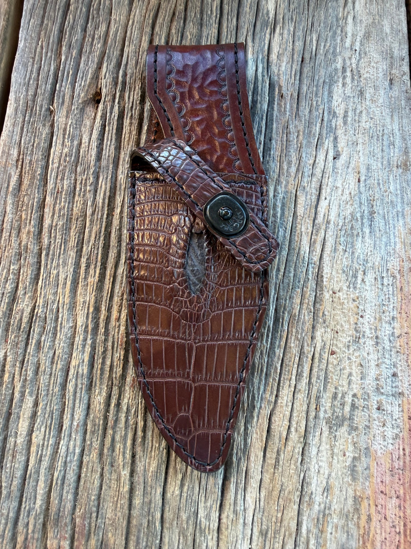 New Randall Model 19-5 Anus Sheath in Exotic Dark Brown Crocodile from Treeman with the newest Black Canteen snap.