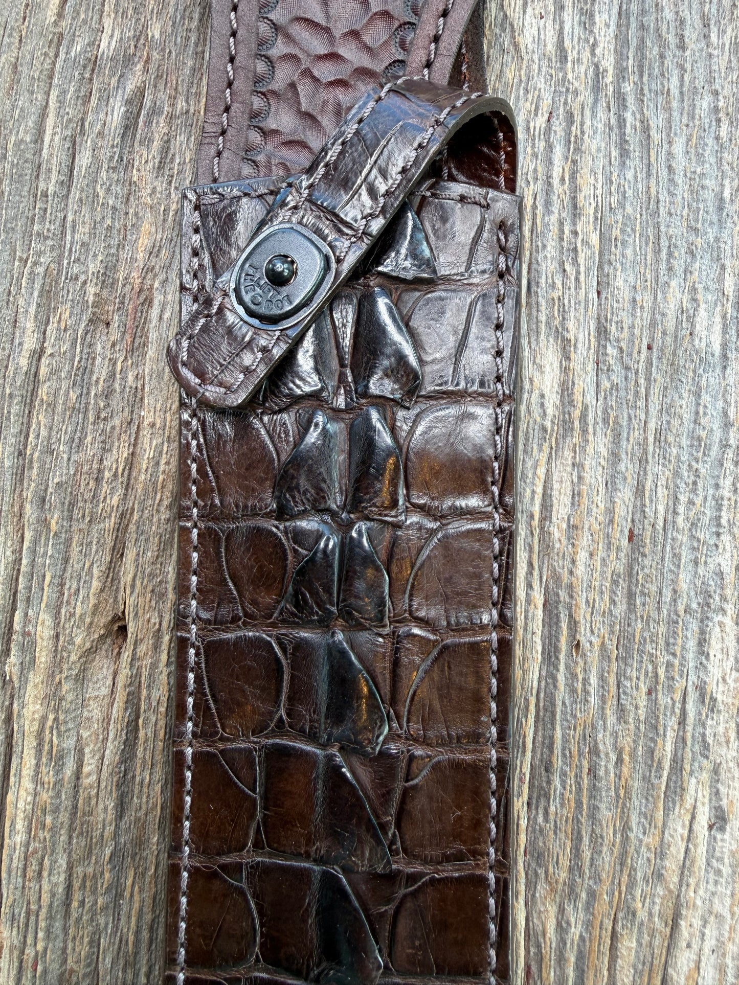 New Randall Model 12-11 Confederate Sheath in Exotic Chocolate Brown Matte Crocodile Tail from Treeman with the newest Black Canteen snap. Killer sheath.