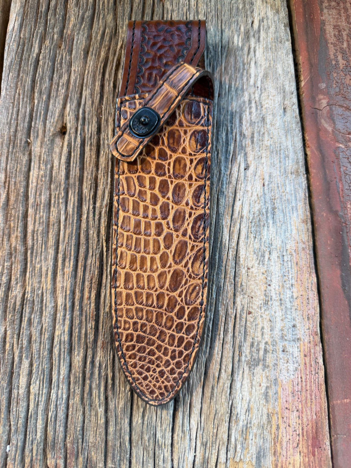 New Randall Model Clinton Special Sheath in Exotic Tan Matte Crocodile from Treeman with the newest Black Canteen snap.
