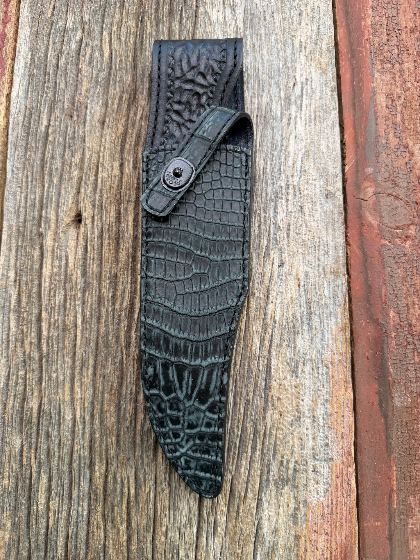 New Randall Model 12-8 Sheath in Exotic Black/Grey Matte Crocodile from Treeman with the newest Black Canteen snap.