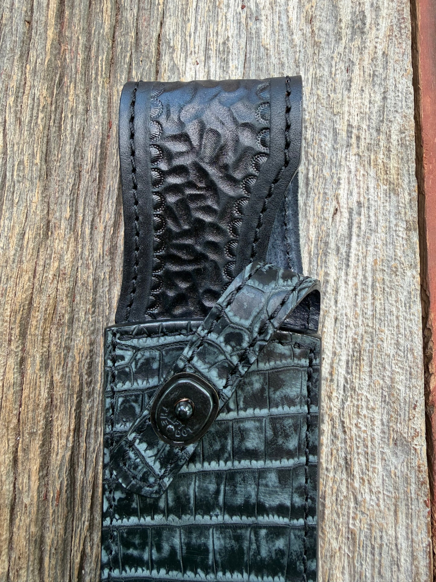 New Randall Model 12-9 Sheath in Exotic Black/Grey Matte Crocodile from Treeman with the newest Black Canteen snap.