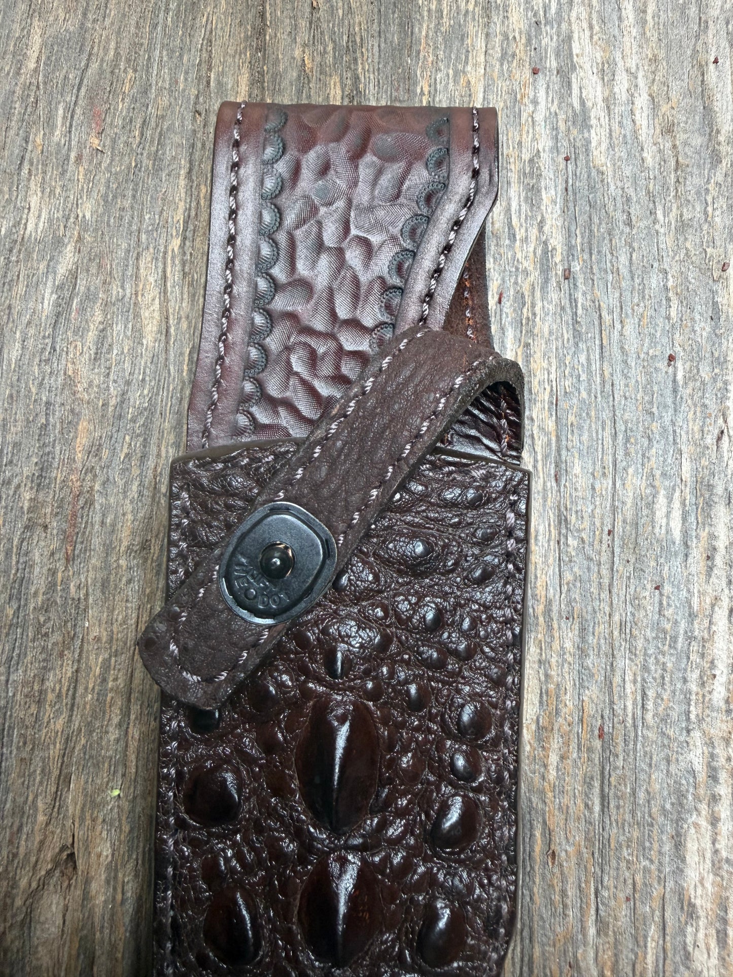 Randall Model 12-8 “Big Bear” Sheath in Exotic Dark Brown Snapping Turtle by Treeman. FCH and new black canteen snap… Spiked Dragon tail portion of the turtle.