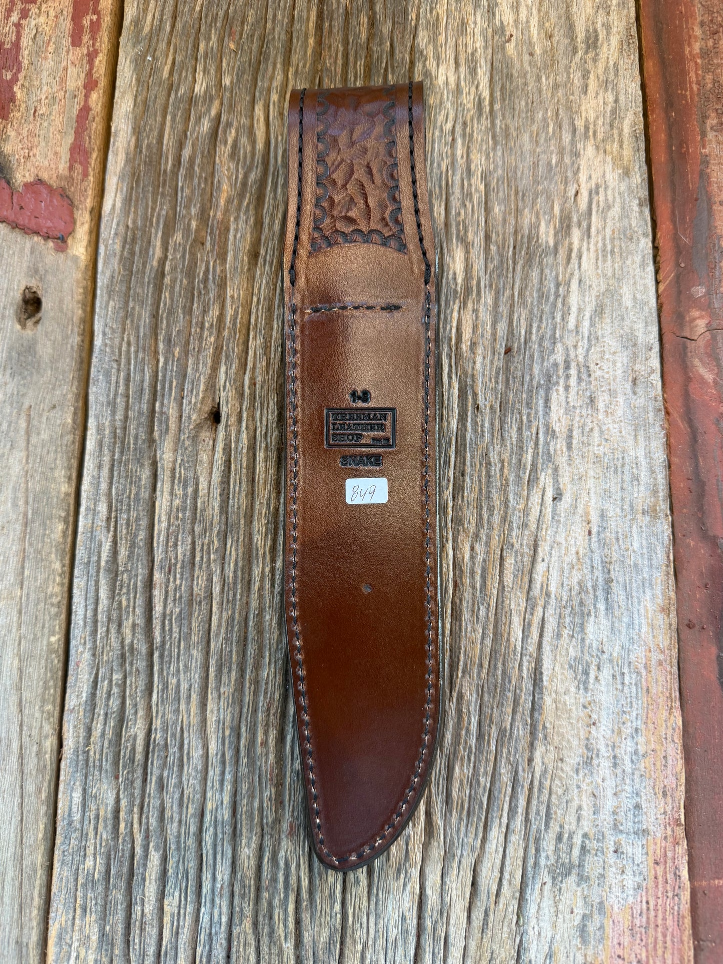 Randall Model 1-8 Sheath in Exotic Prairie RattleSnake from Treeman Sheaths. Tremendous colors on this one.